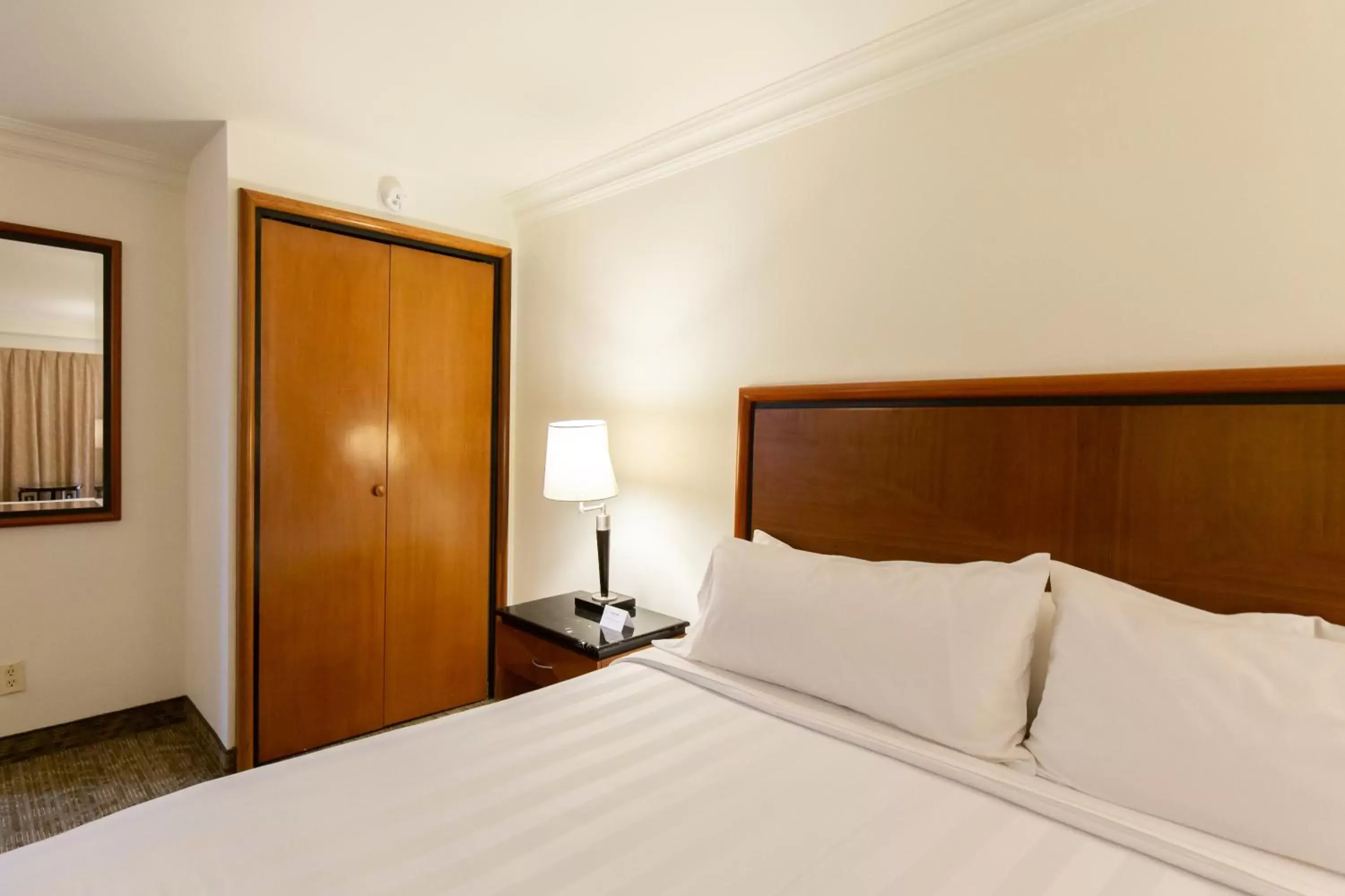 Property building, Bed in HS HOTSSON Hotel Tampico