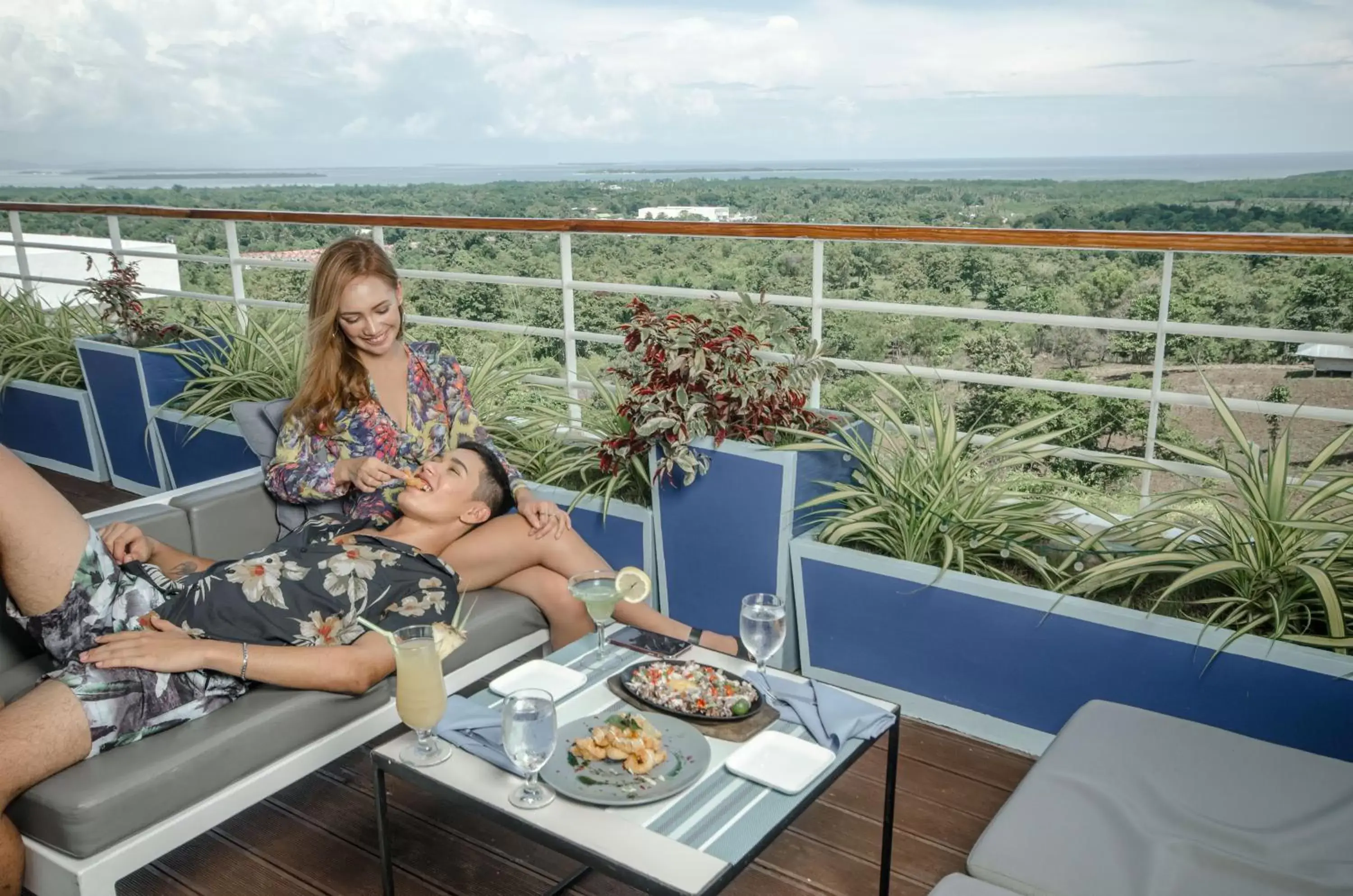 Lounge or bar in Panja Resort Palawan