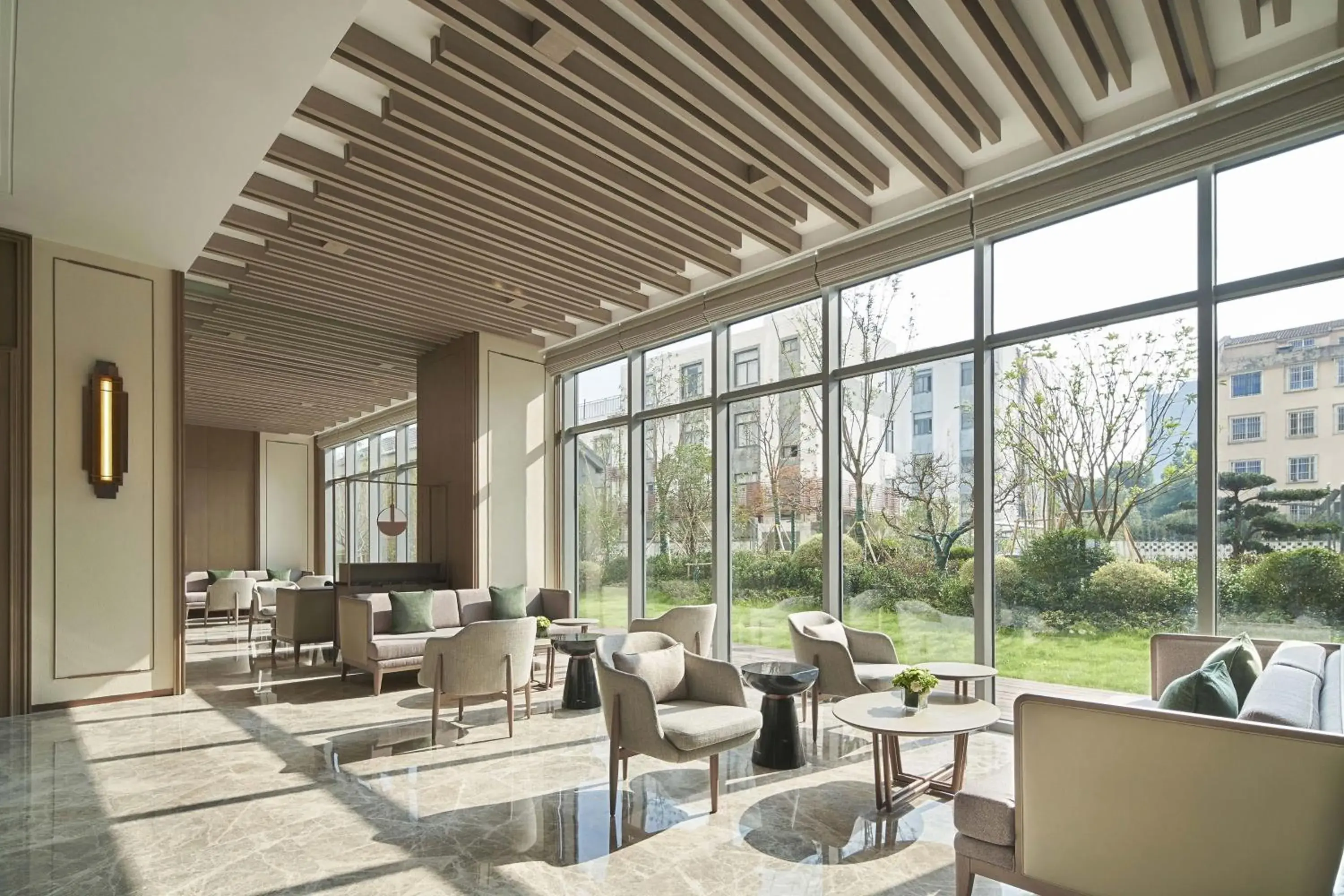 Lobby or reception in Four Points by Sheraton Suzhou, Wuzhong