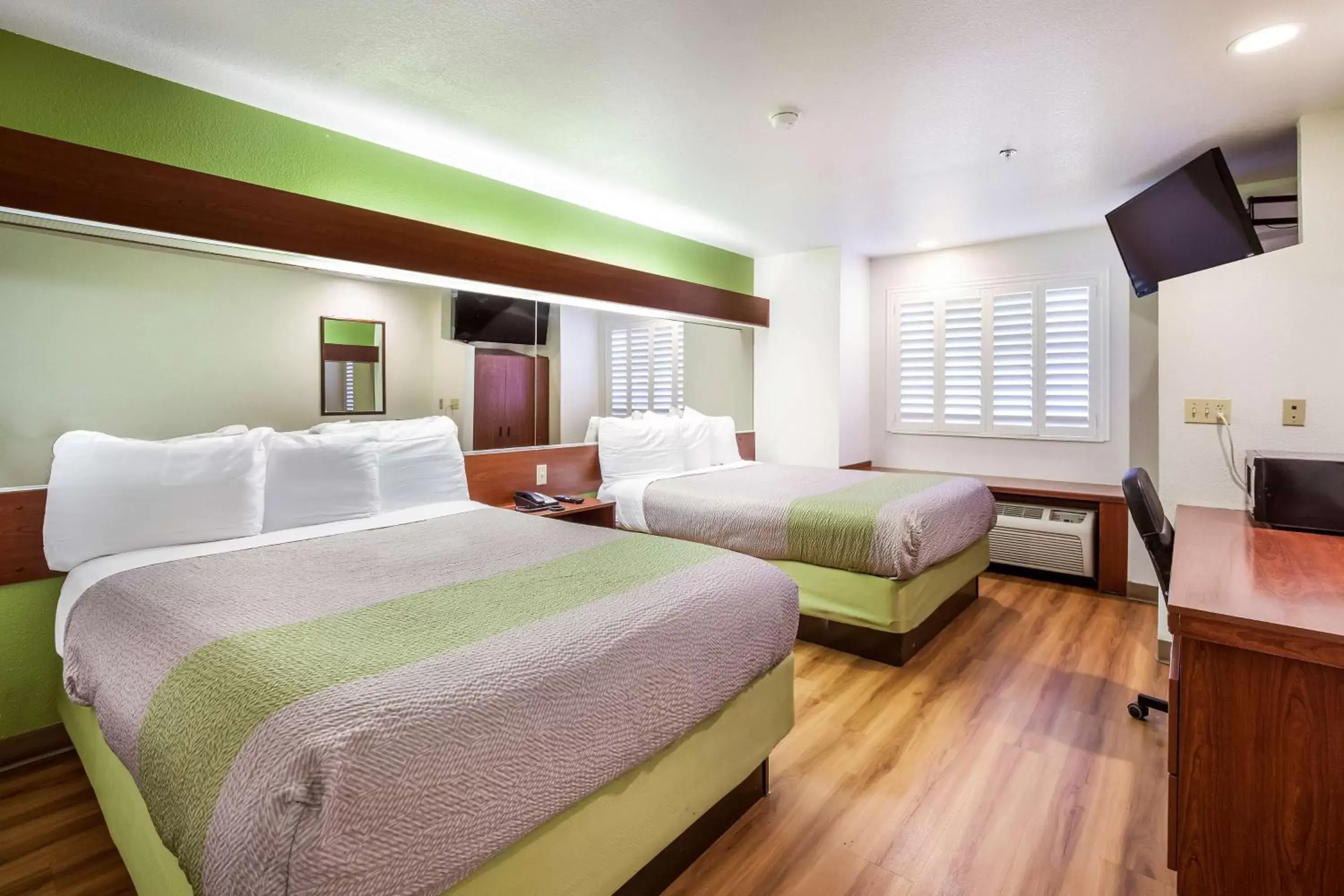 Photo of the whole room, Bed in Motel 6-Dixon, CA Photo of the whole room, Bed in Motel 6-Dixon, CA