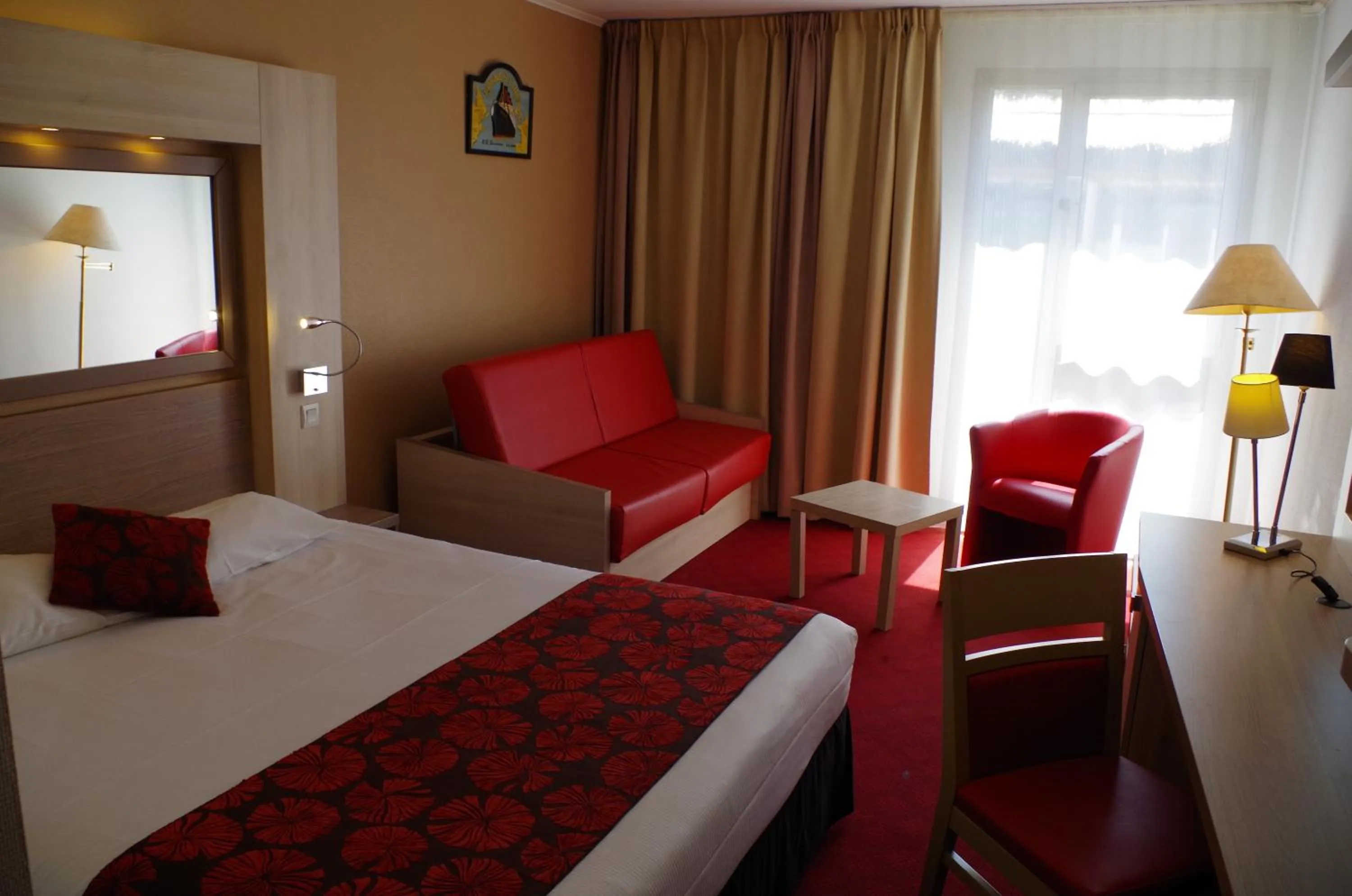 Bed in The Originals Boutique, Hôtel Aquilon, Saint-Nazaire