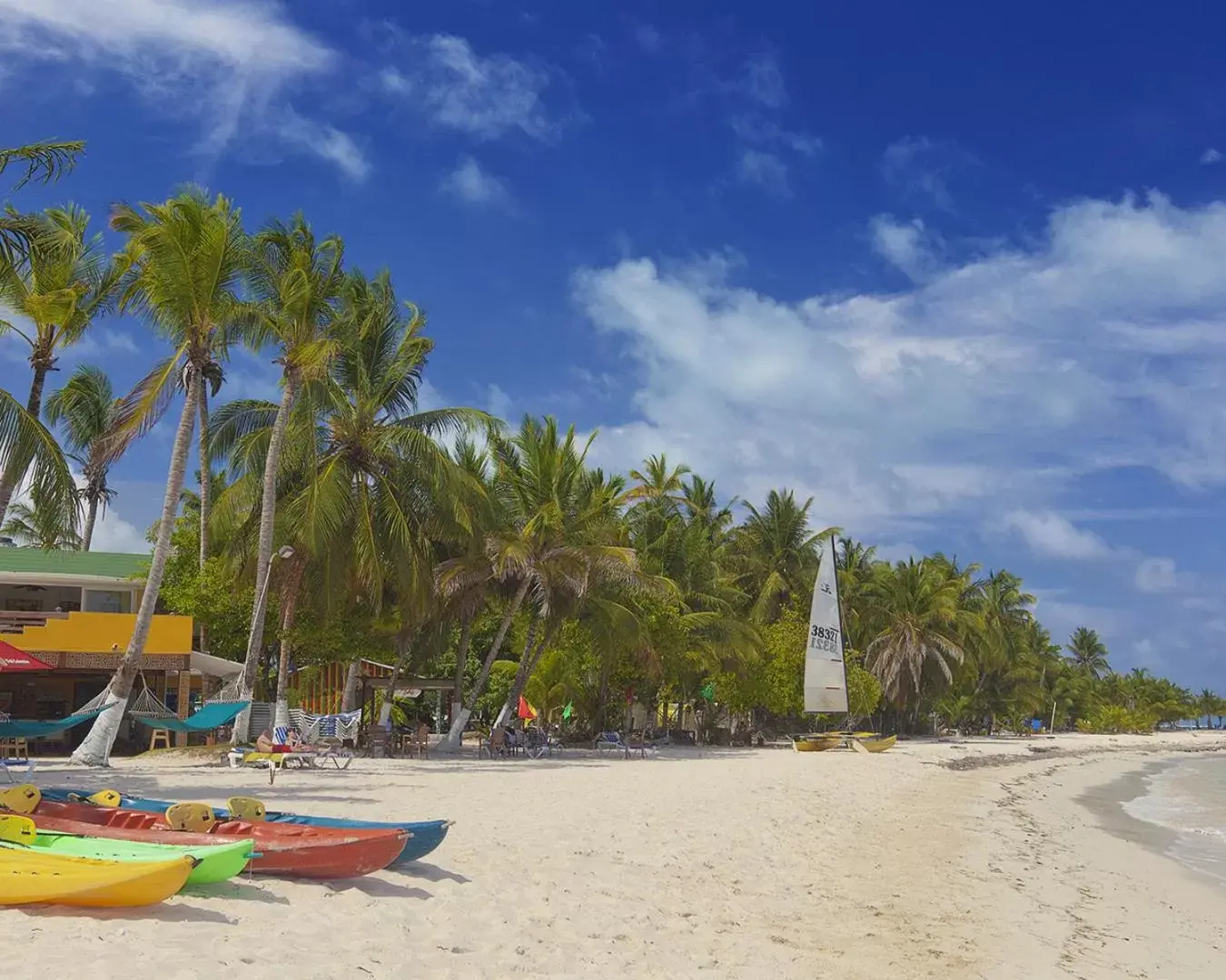 Beach in Hotel Cocoplum Beach