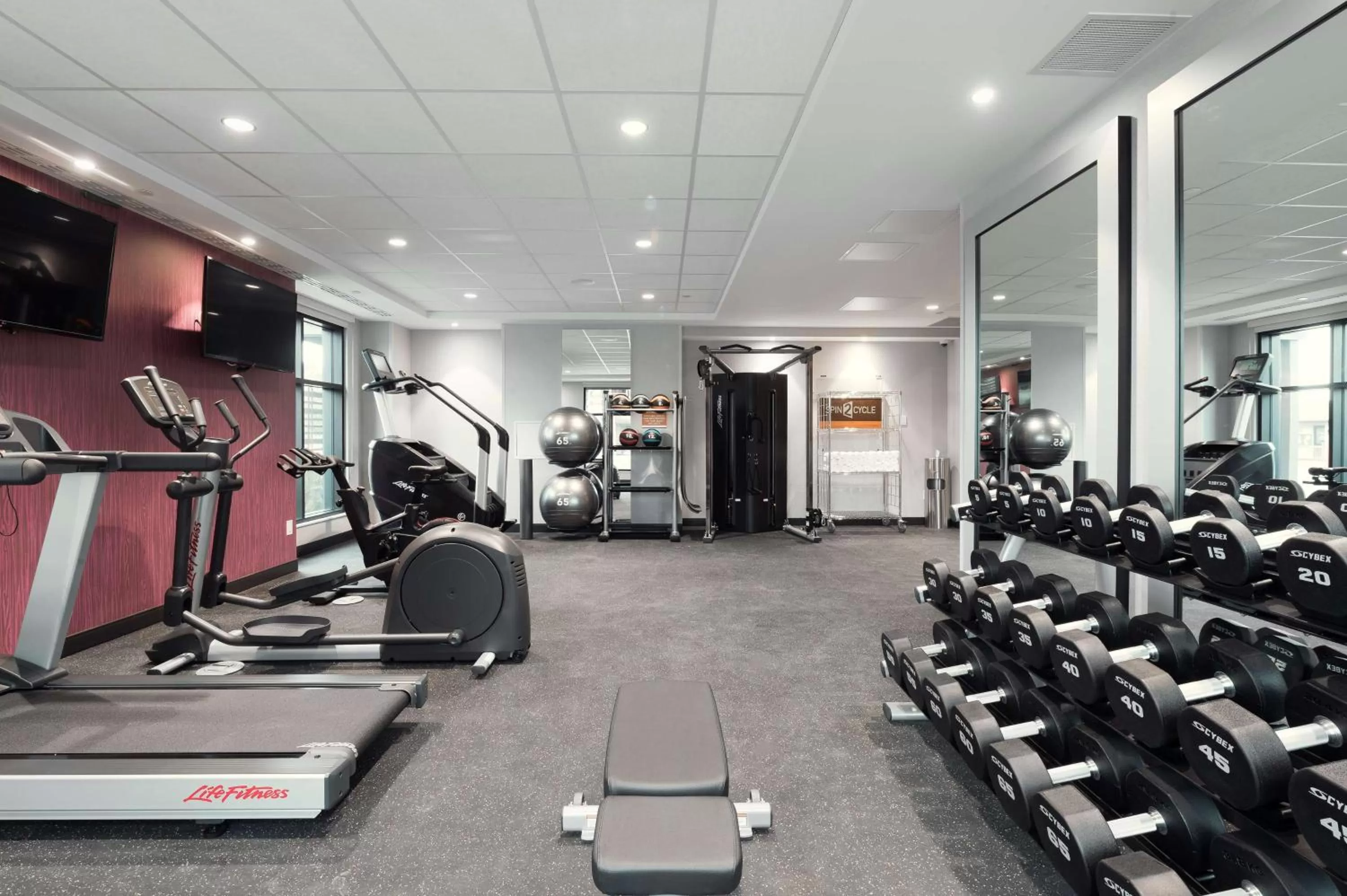 Fitness centre/facilities in Home2 Suites By Hilton Quebec City
