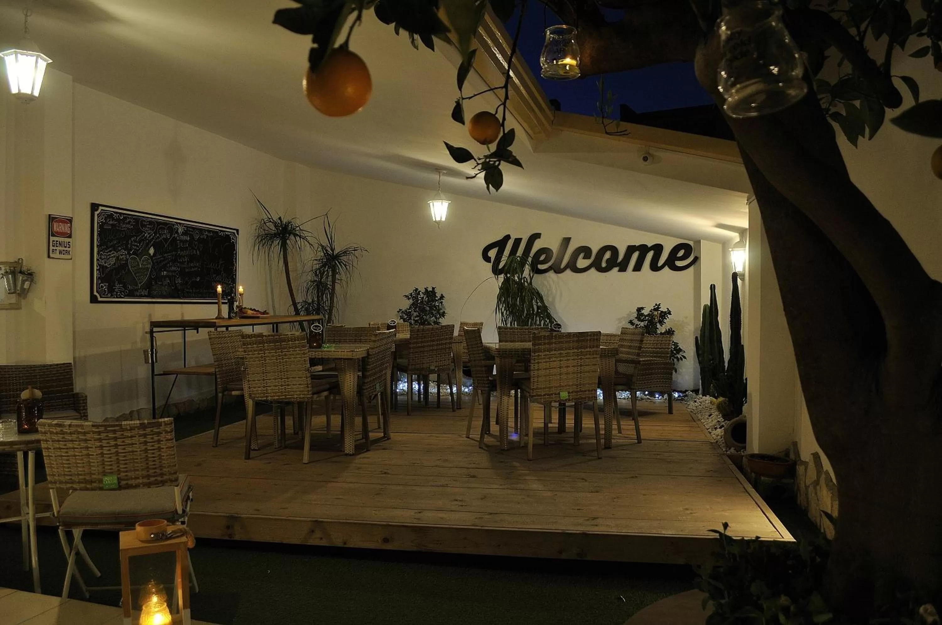 Restaurant/places to eat in V&V Suite & Breakfast