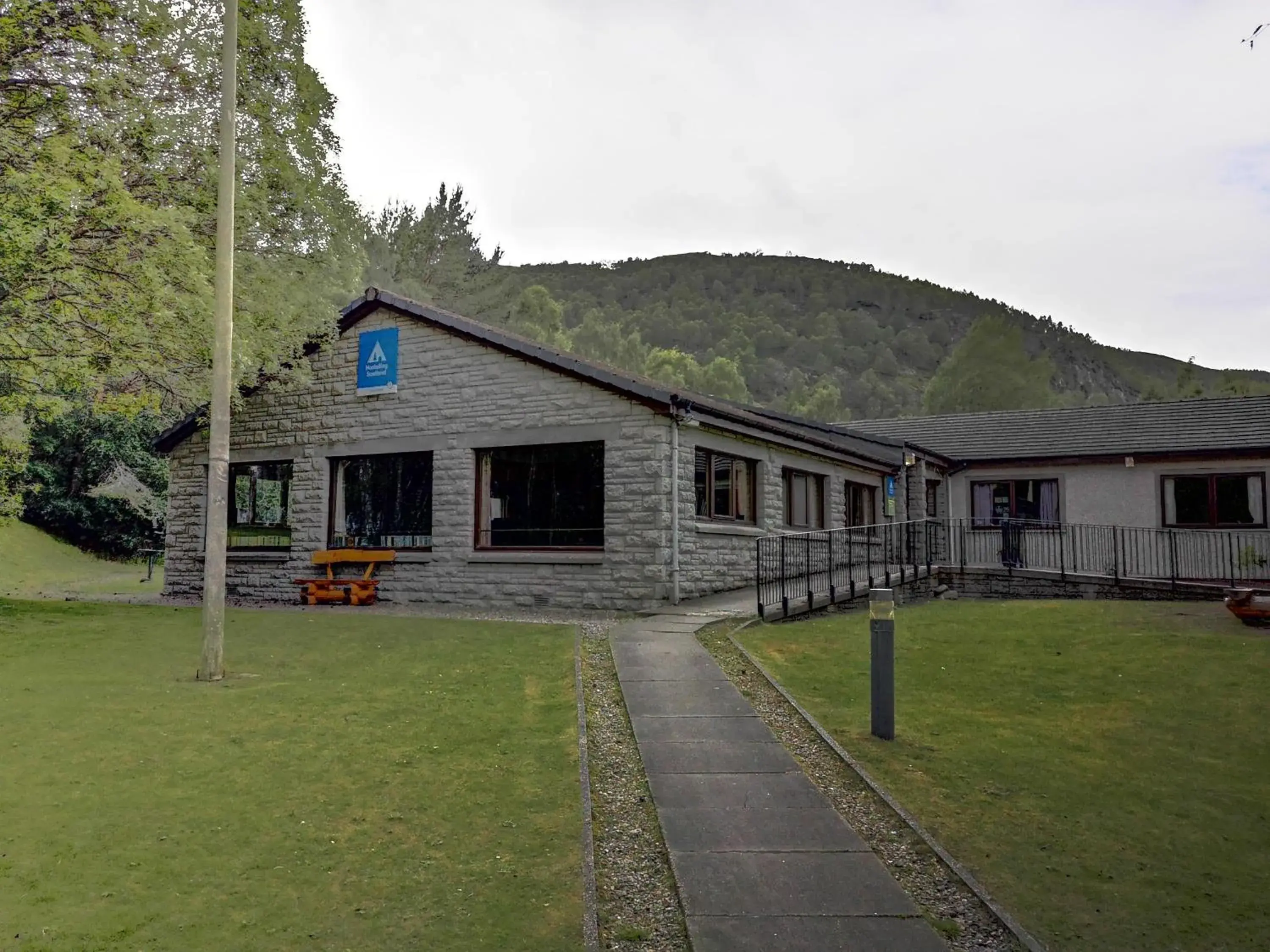 Facade/entrance, Property Building in Aviemore Youth Hostel