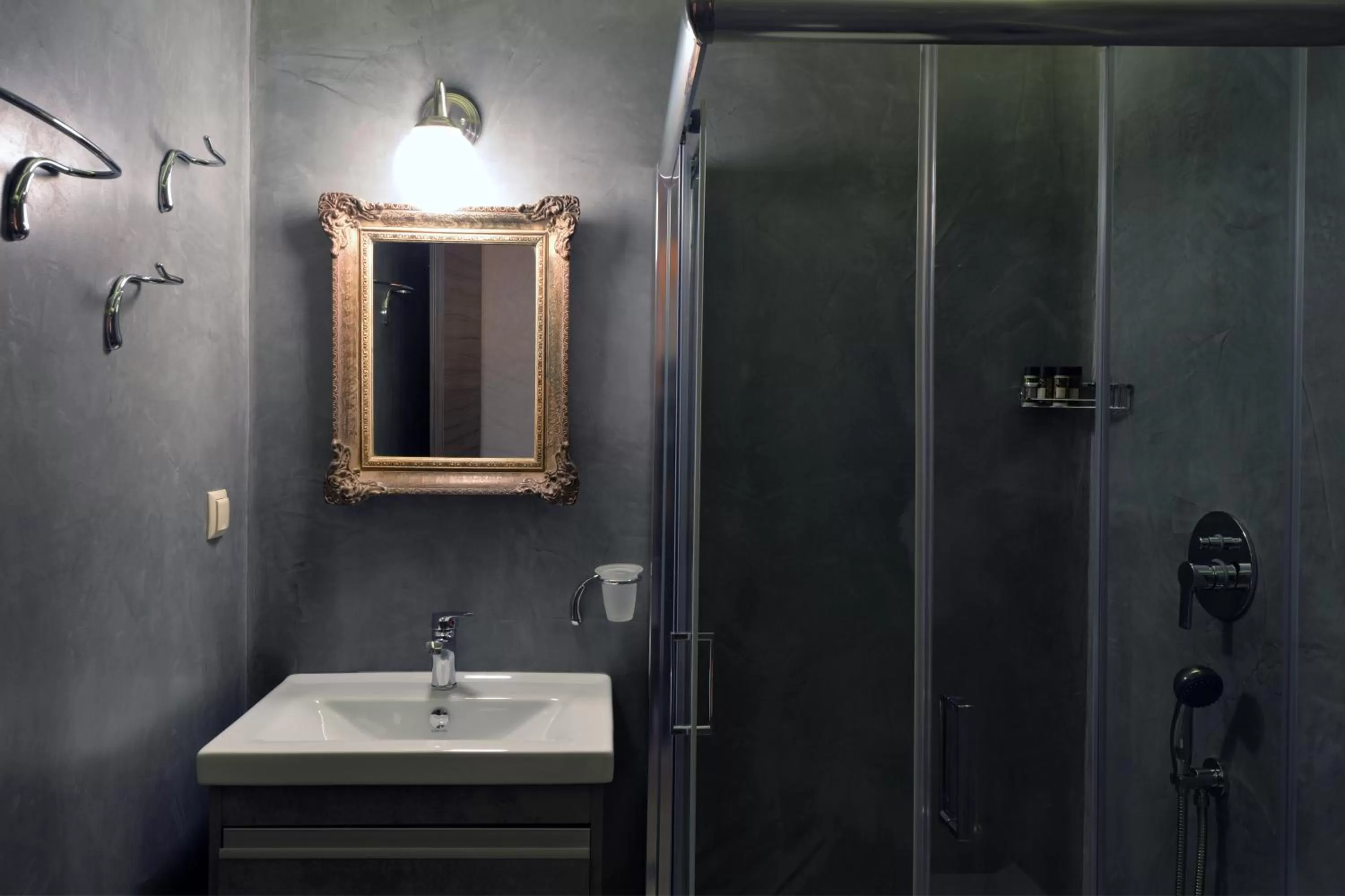 Shower in Locandiera