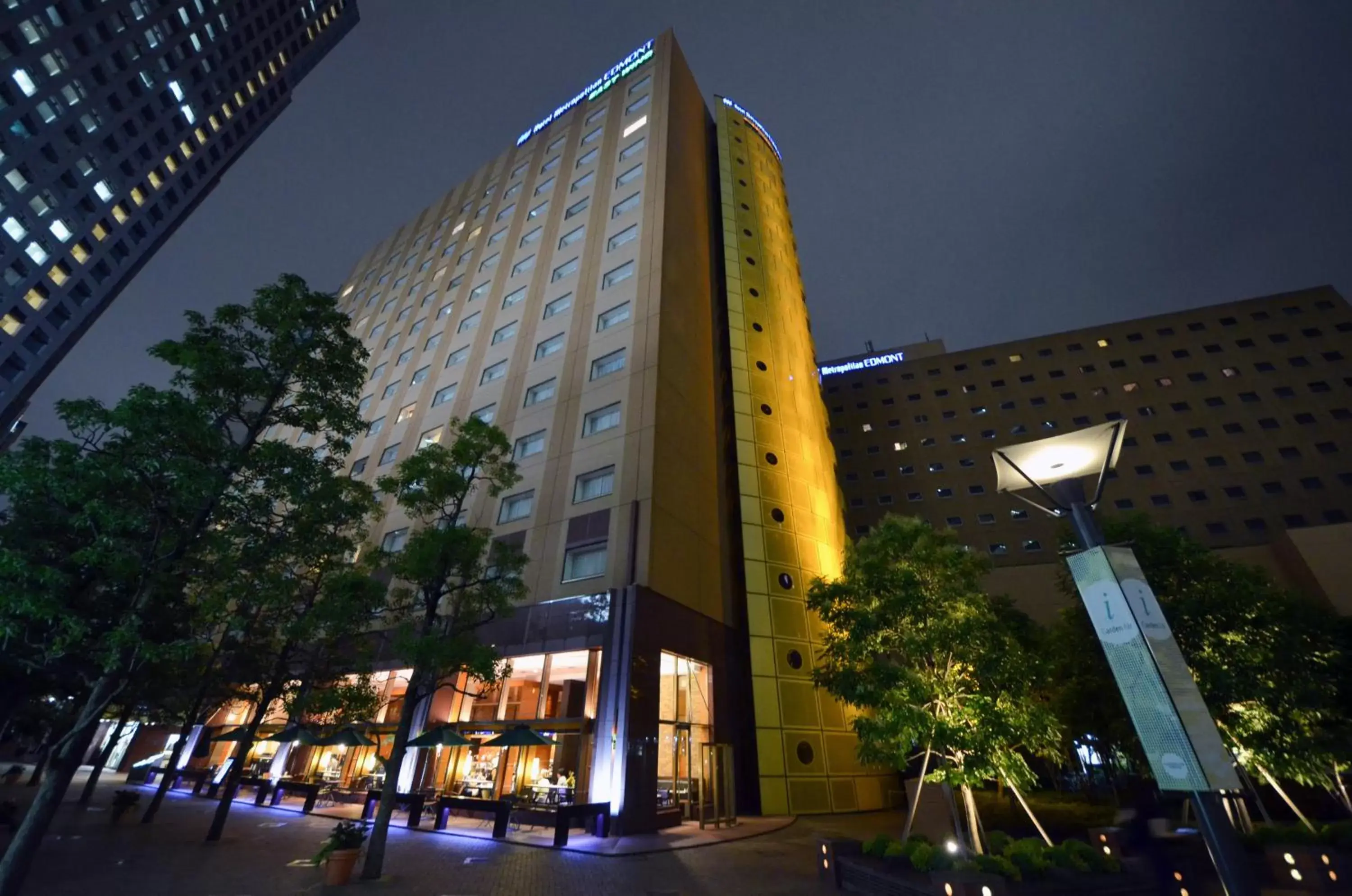 Property building in Hotel Metropolitan Edmont Tokyo Property building in Hotel Metropolitan Edmont Tokyo