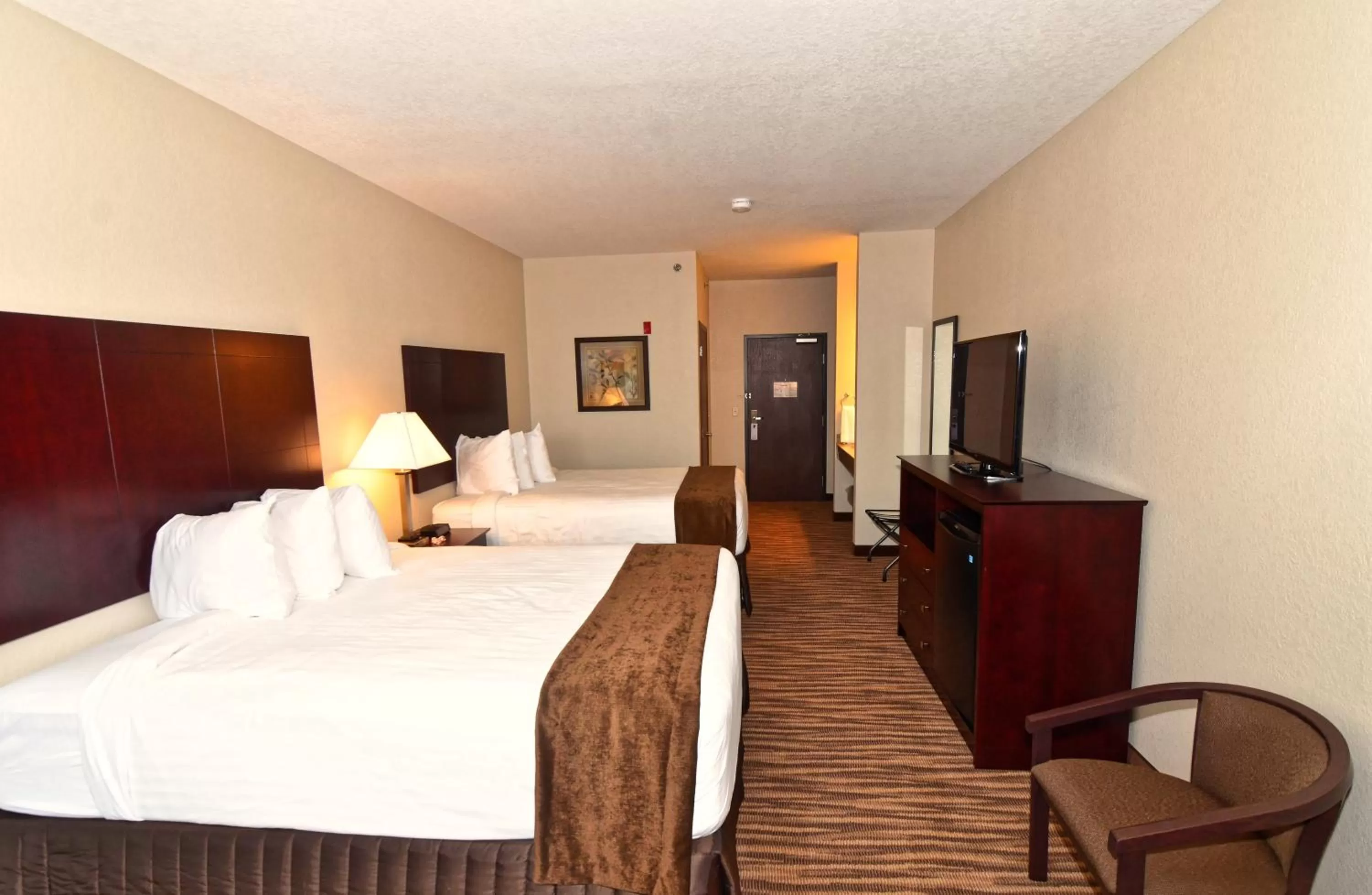 Photo of the whole room, Bed in Cobblestone Inn & Suites - Clarion