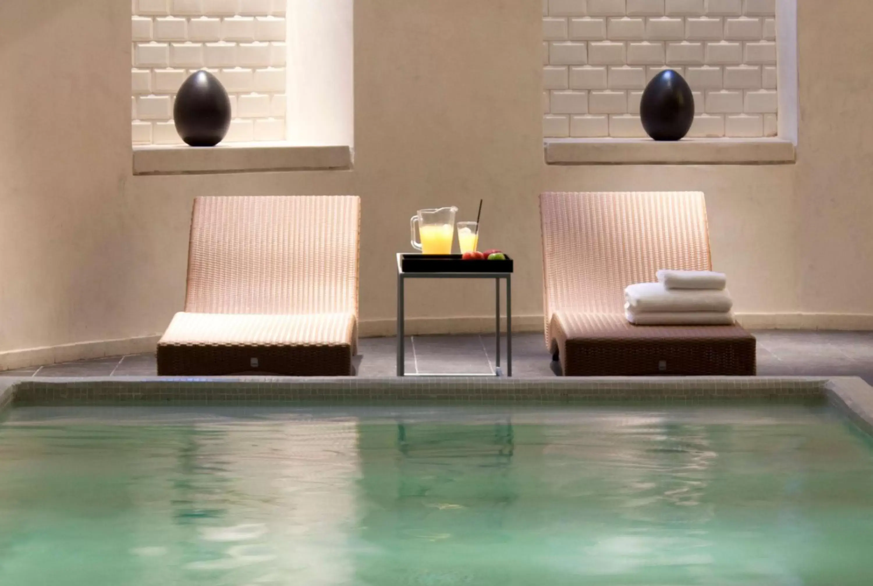 Hot Tub, Swimming Pool in Esplendor by Wyndham Savoy Rosario