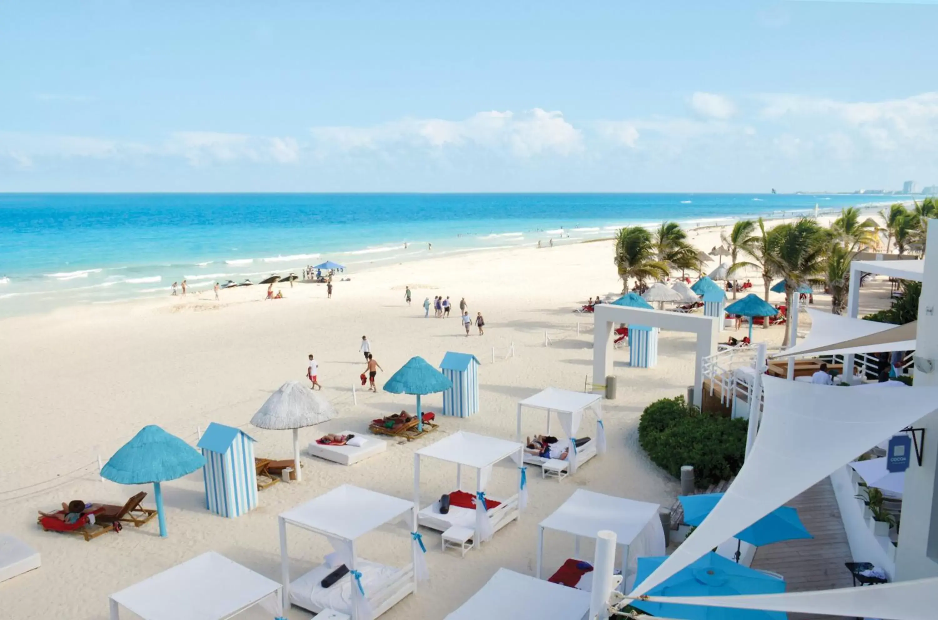 Beach in The Pyramid Cancun - All Inclusive