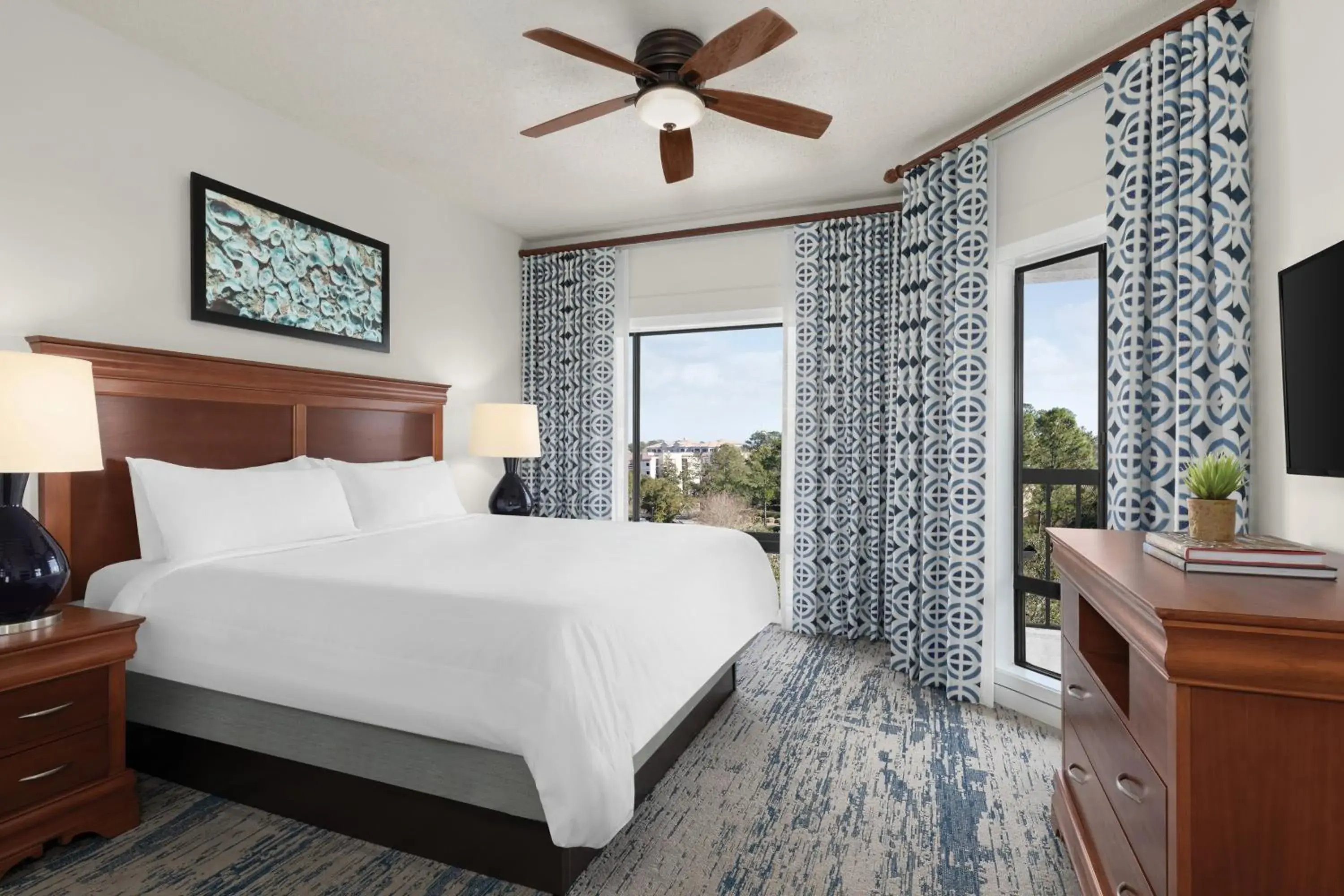 Bedroom, Bed in Marriott's Harbour Point And Sunset Pointe At Shelter Cove