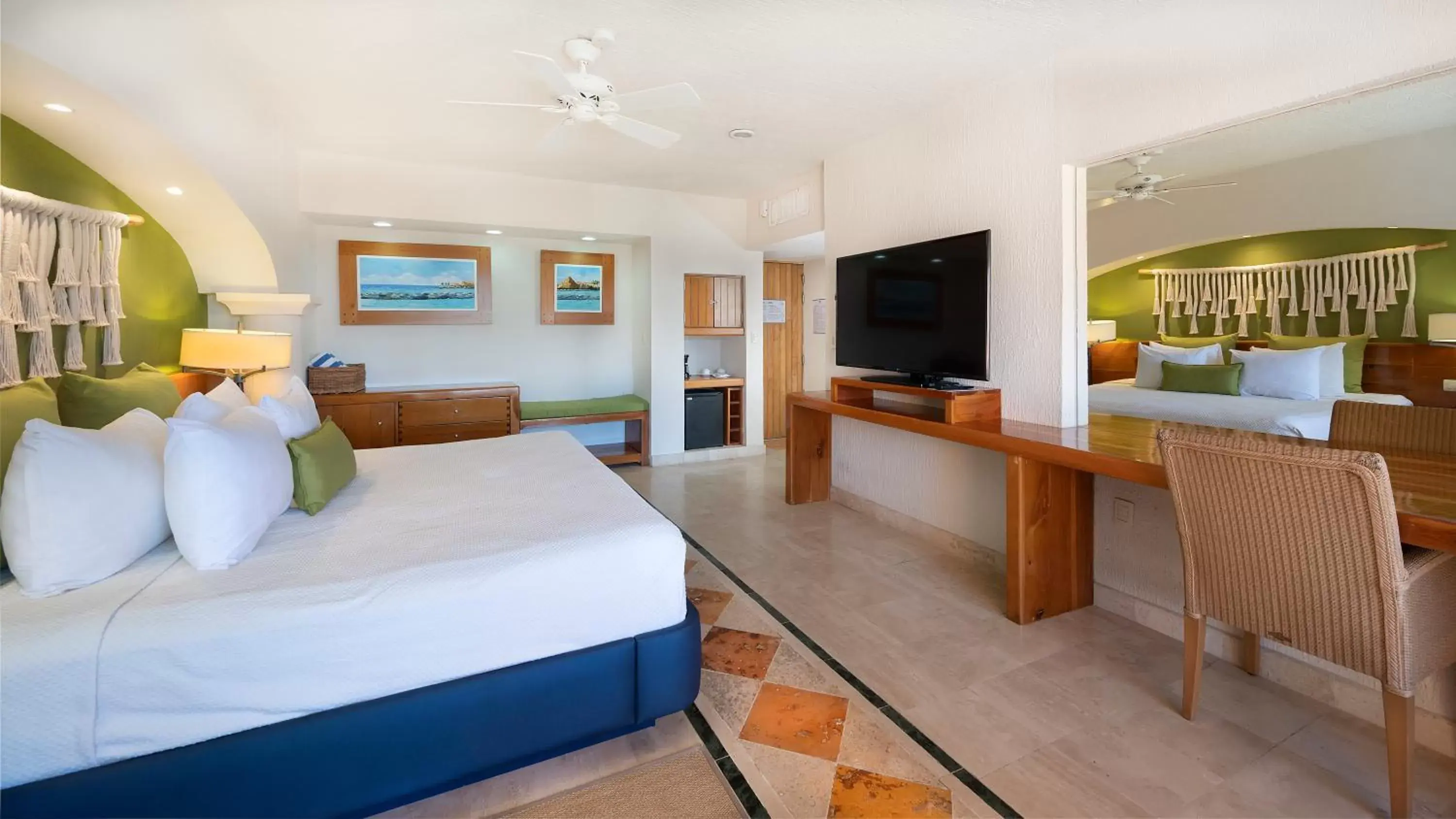 Bedroom in Puerto Aventuras Hotel & Beach Club