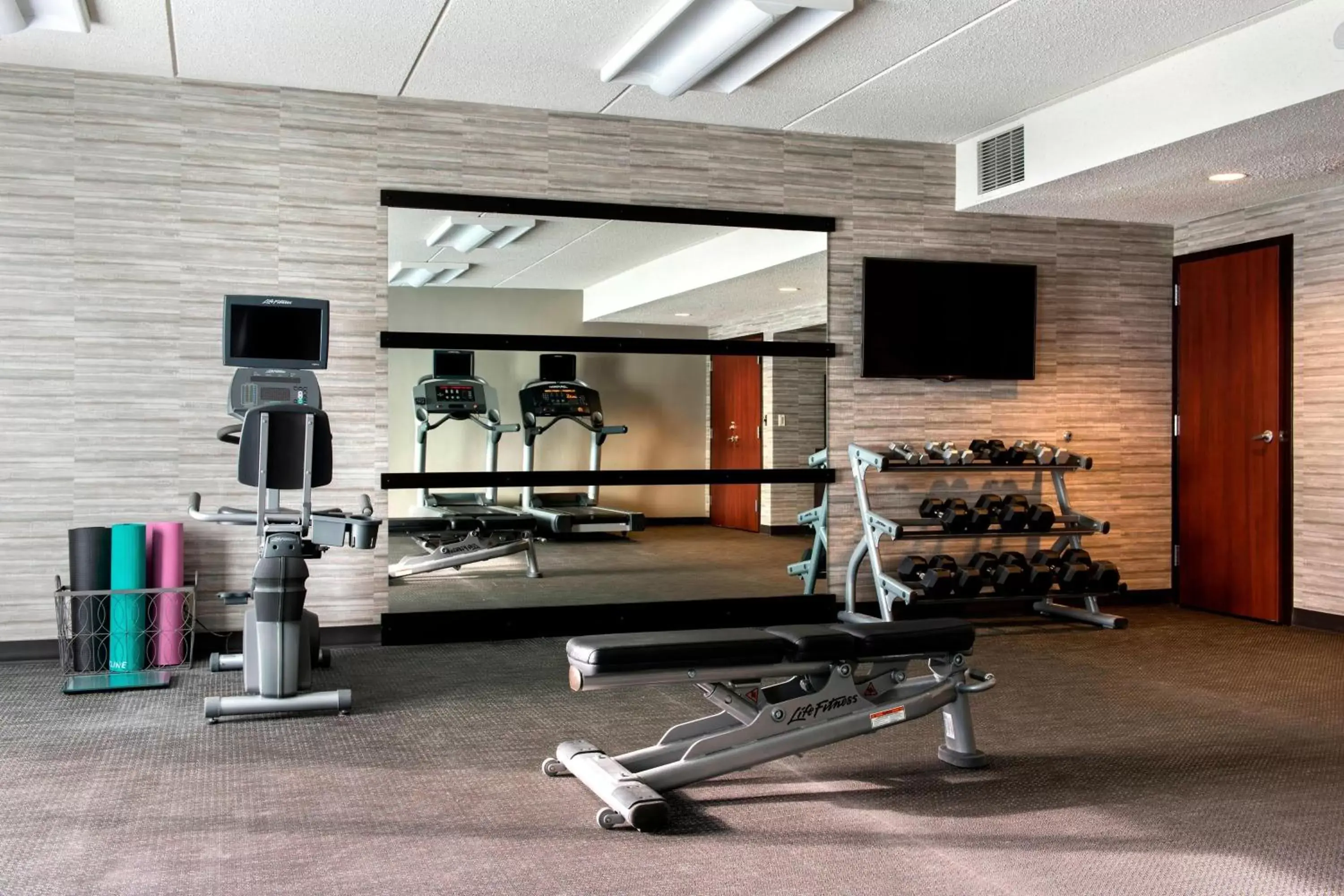 Fitness centre/facilities, Fitness Center/Facilities in Courtyard by Marriott Poughkeepsie