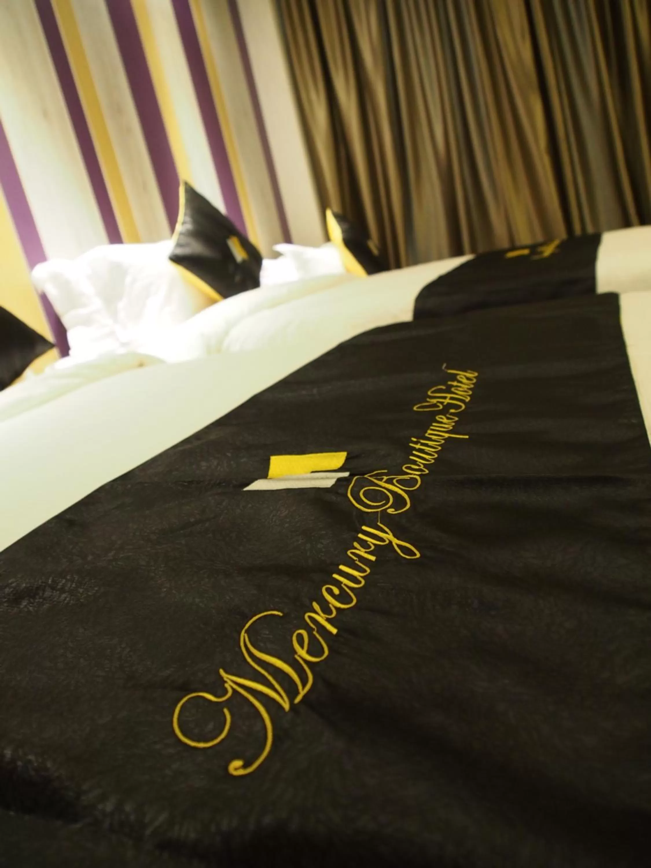 Bedroom, Bed in Mercury Boutique Hotel