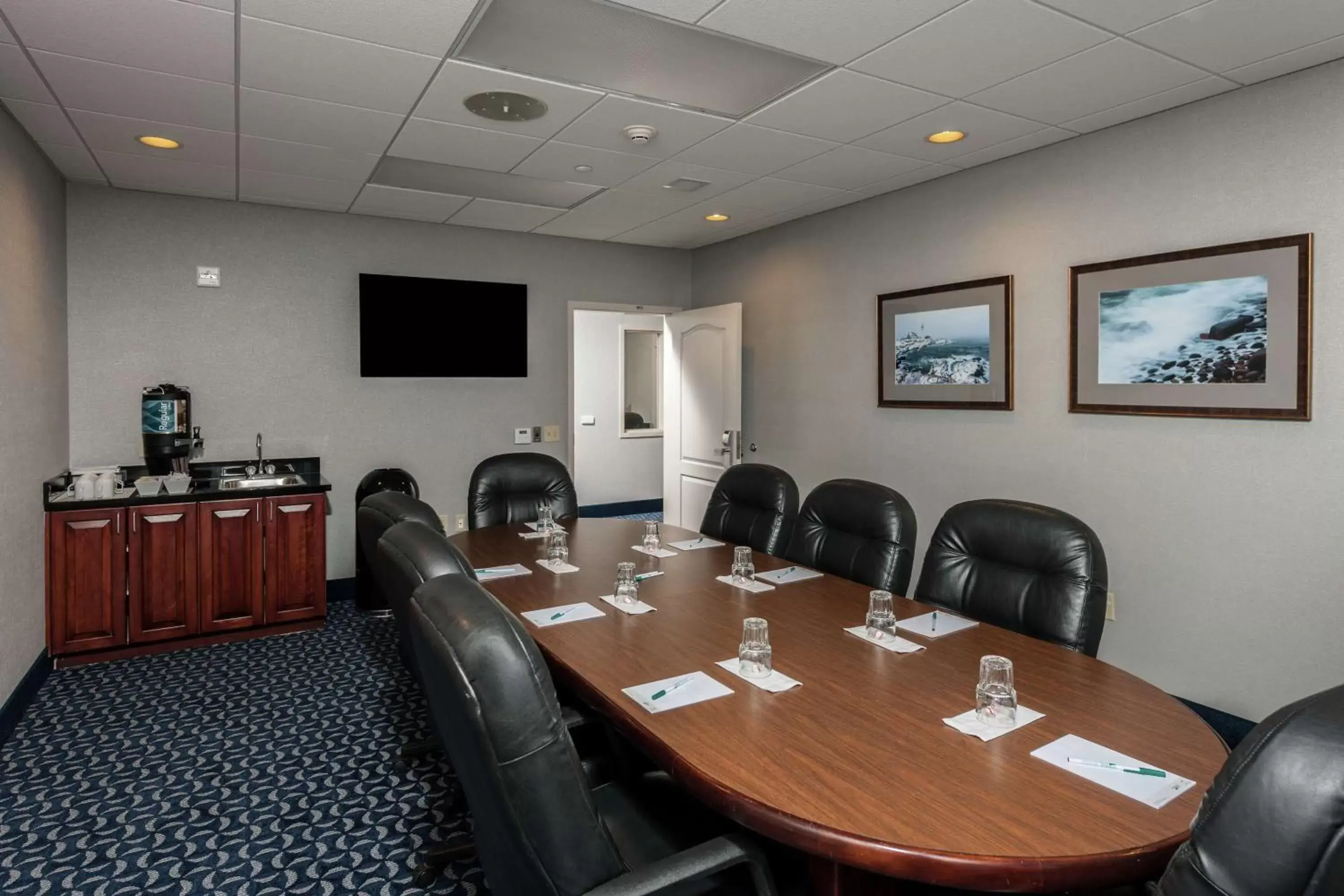 Meeting/conference room in Homewood Suites by Hilton Portland