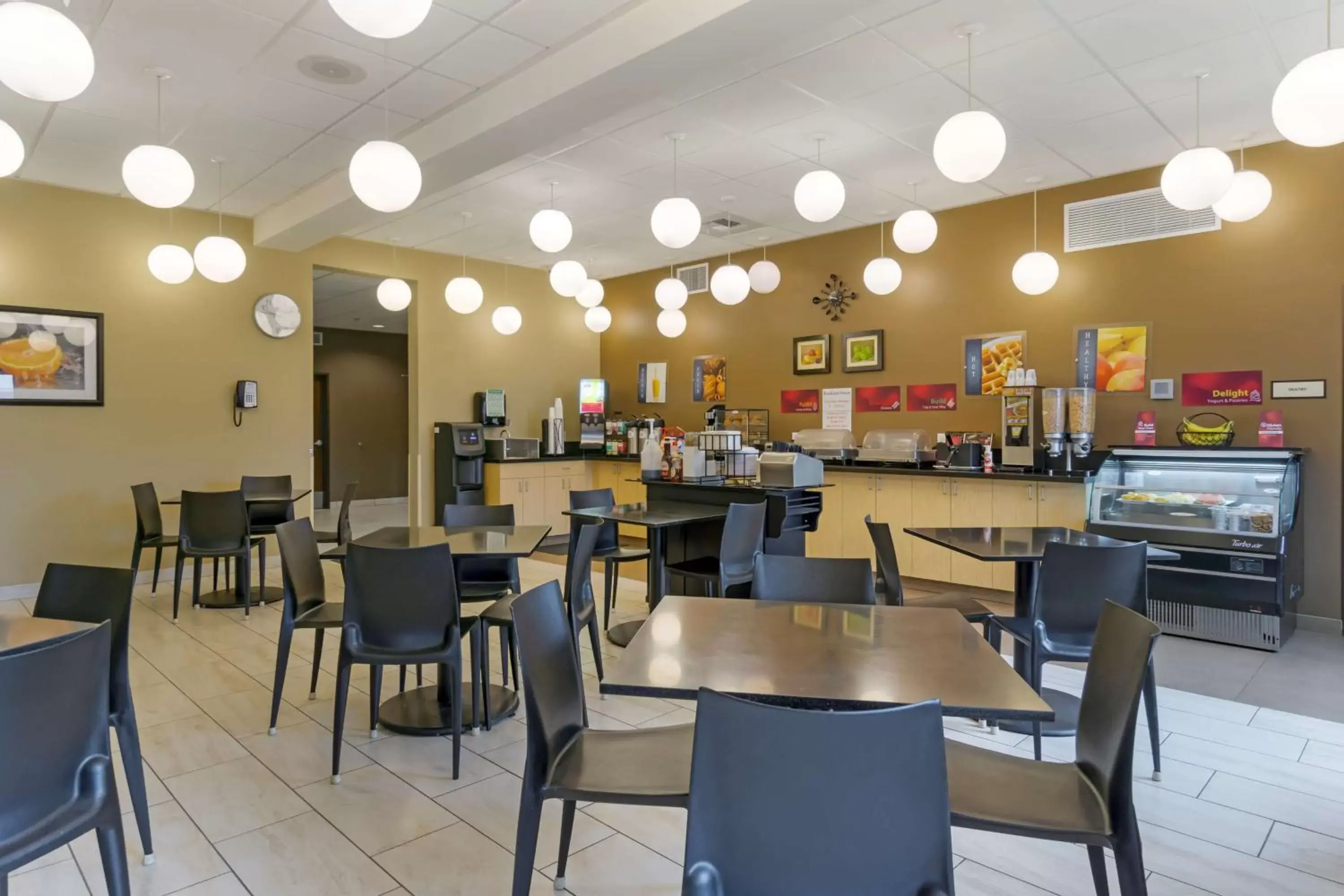 Breakfast, Restaurant/Places to Eat in Best Western Plus Lacey Inn & Suites