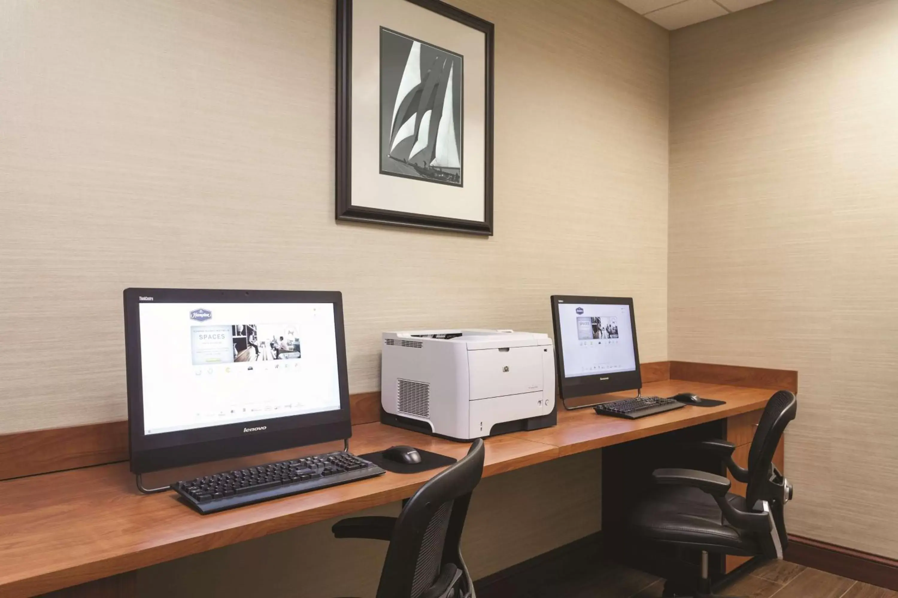 Business facilities, Business Area/Conference Room in Hampton Inn & Suites Mystic