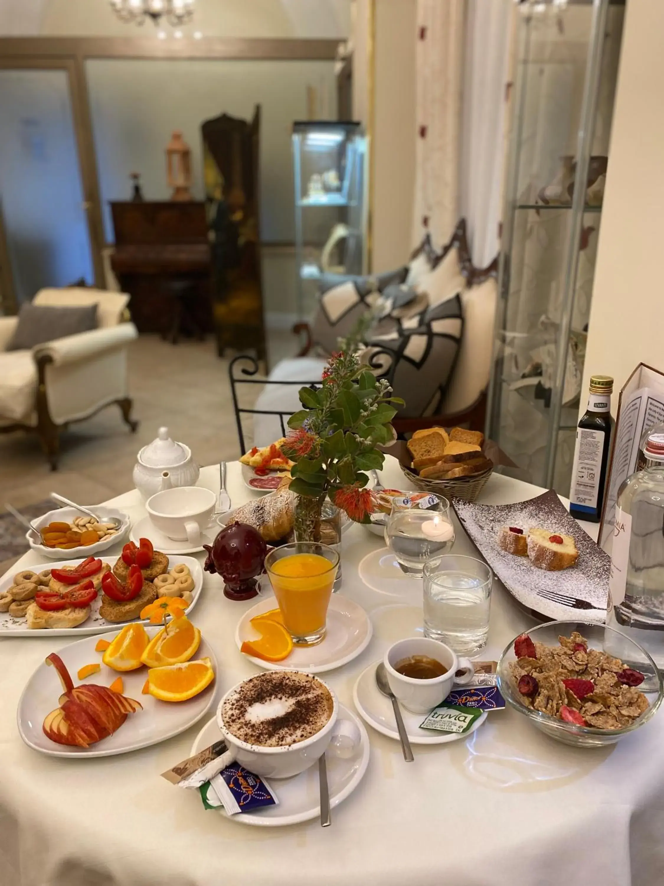 Breakfast in Hotel Akropolis - Museum Hotel