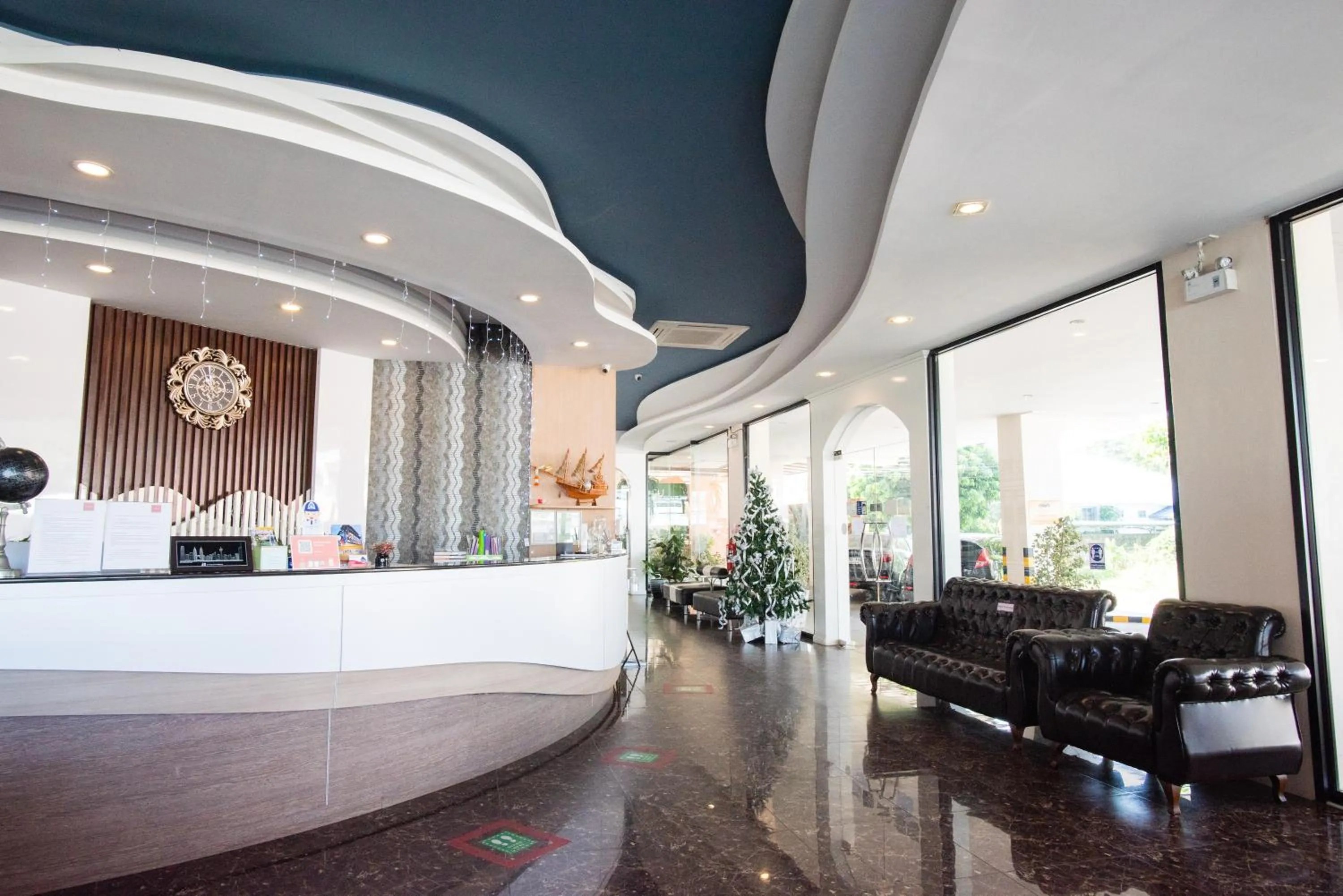 Lobby or reception in The Proud Hotel