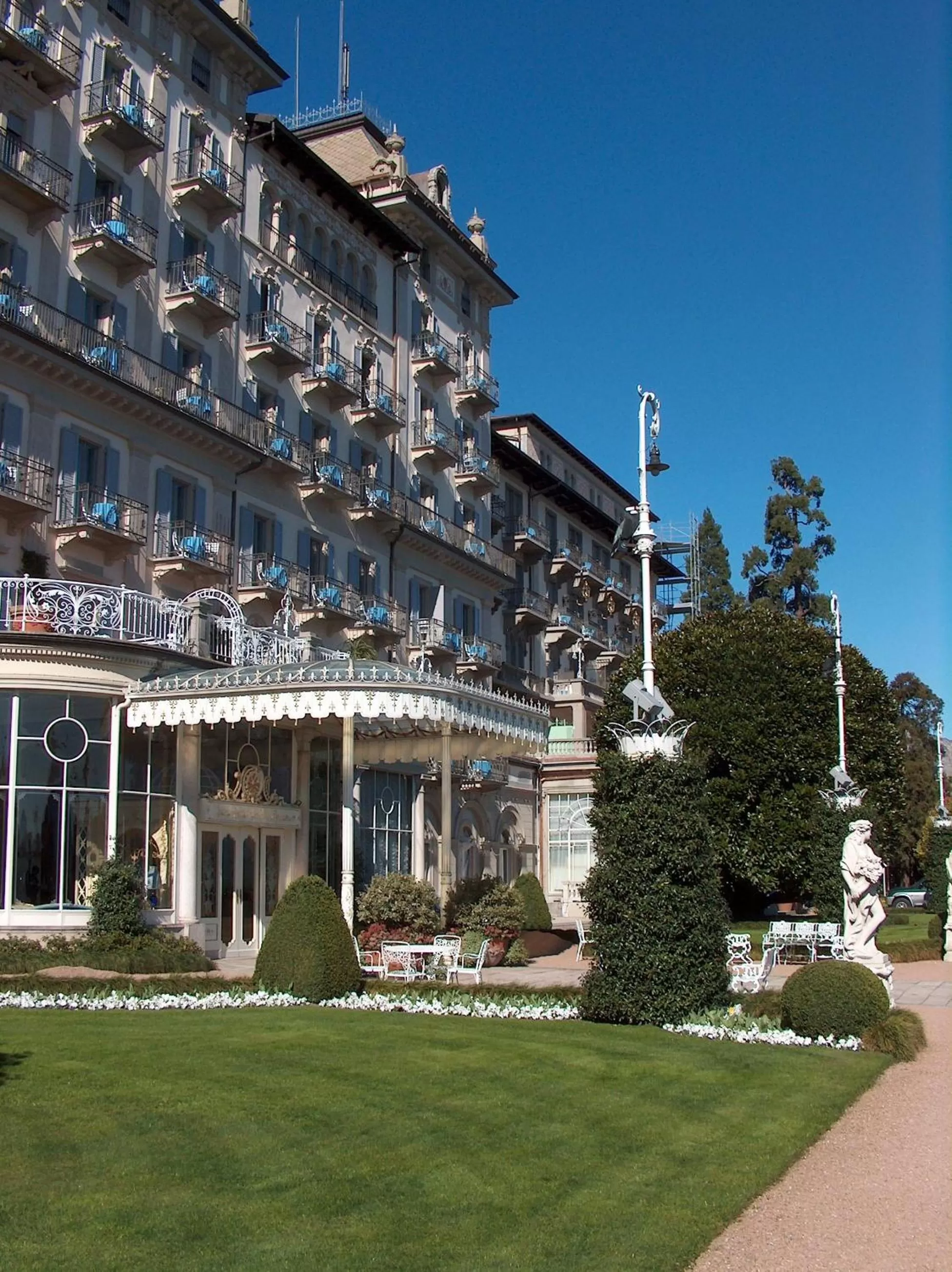 Facade/entrance in Grand Hotel des Iles Borromées & SPA