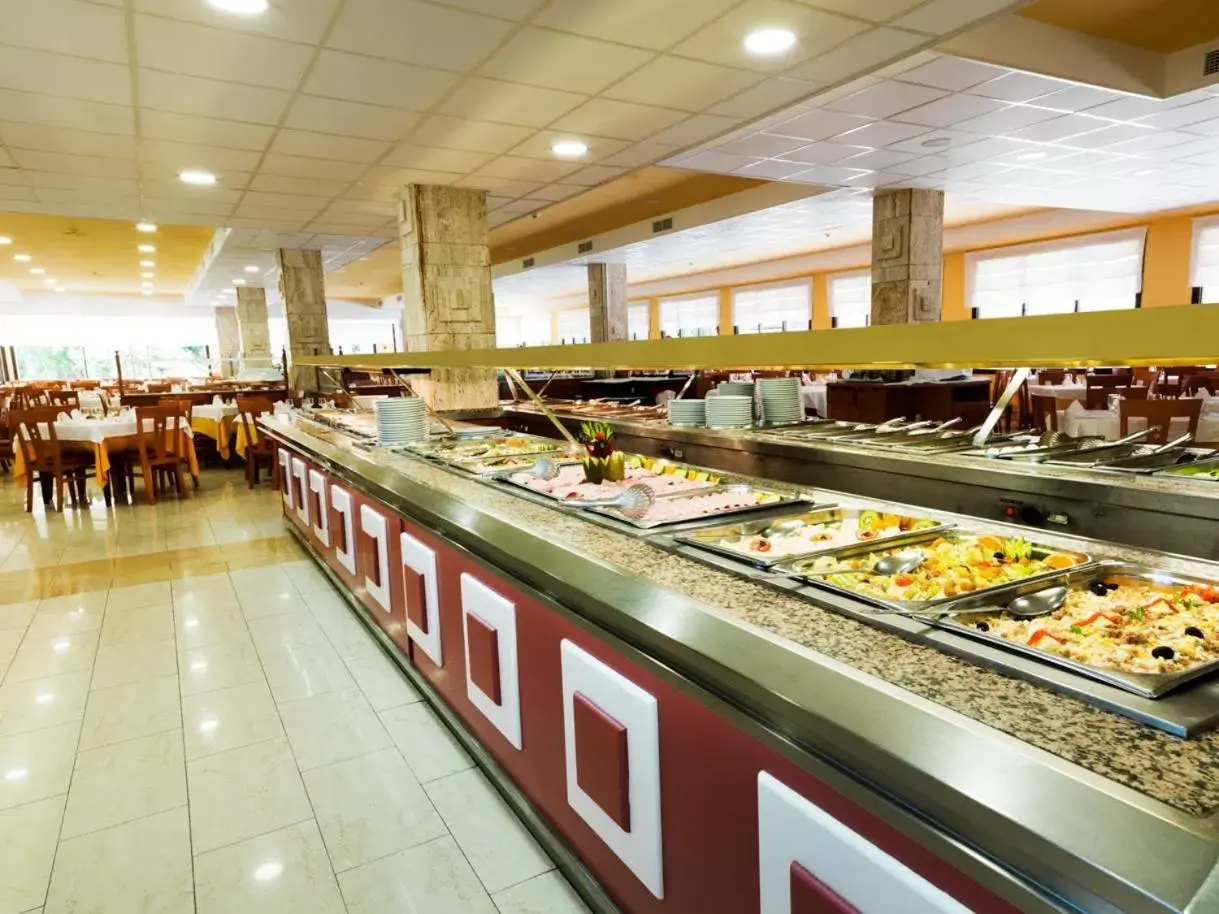 Restaurant/Places to Eat in Hotel Monarque Fuengirola Park