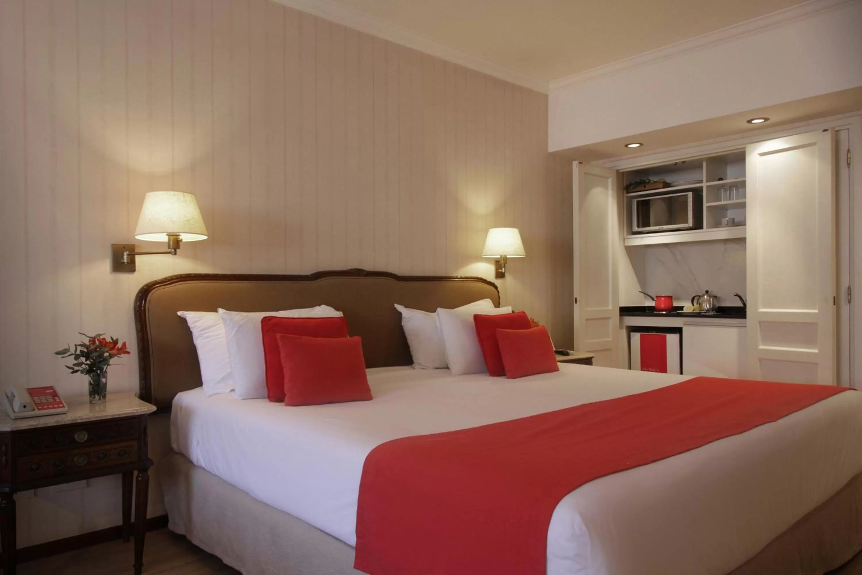 Photo of the whole room, Bed in Ramada by Wyndham Buenos Aires Centro