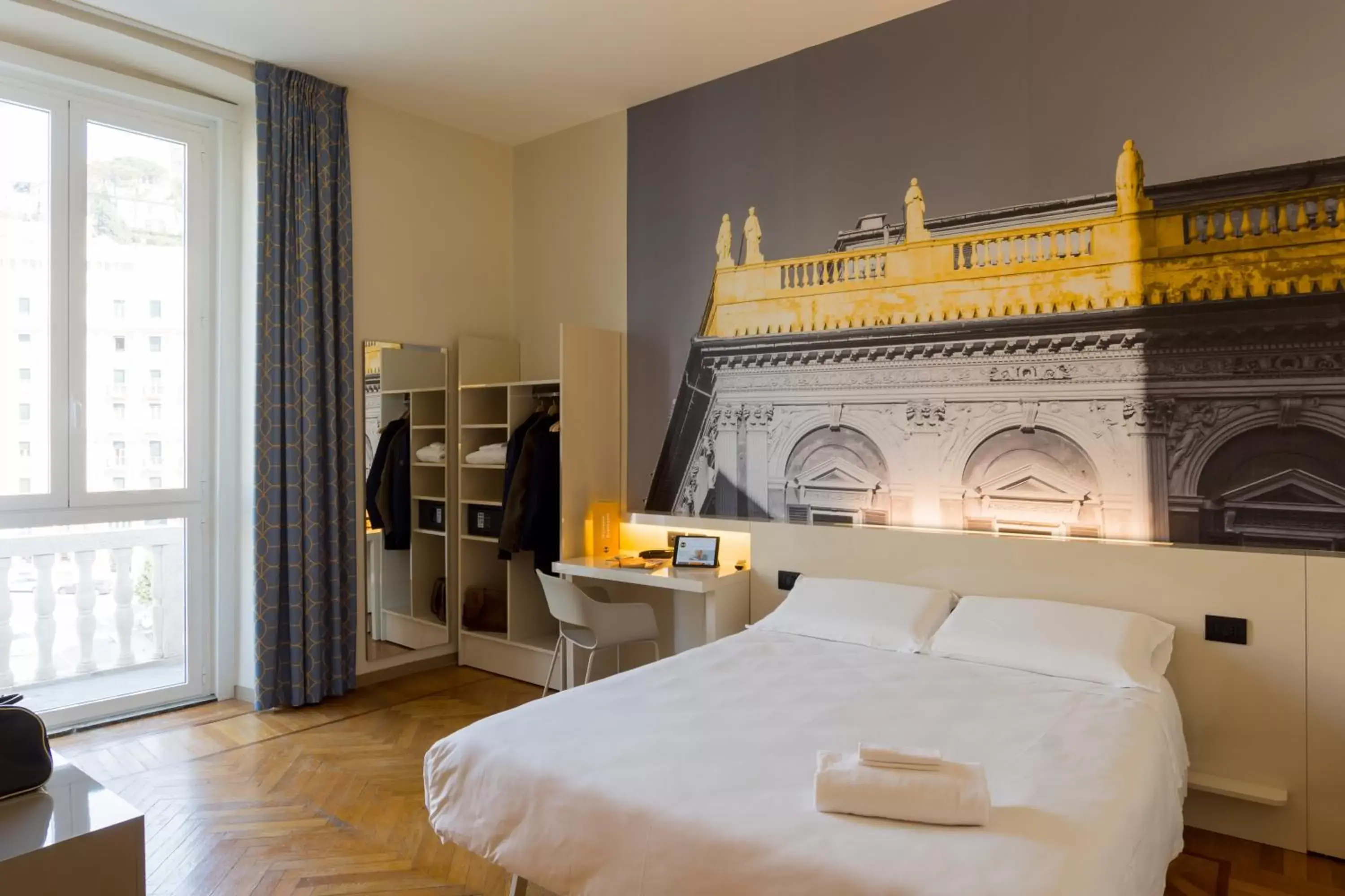 Double Room - Disability Access in B&B Hotel Genova