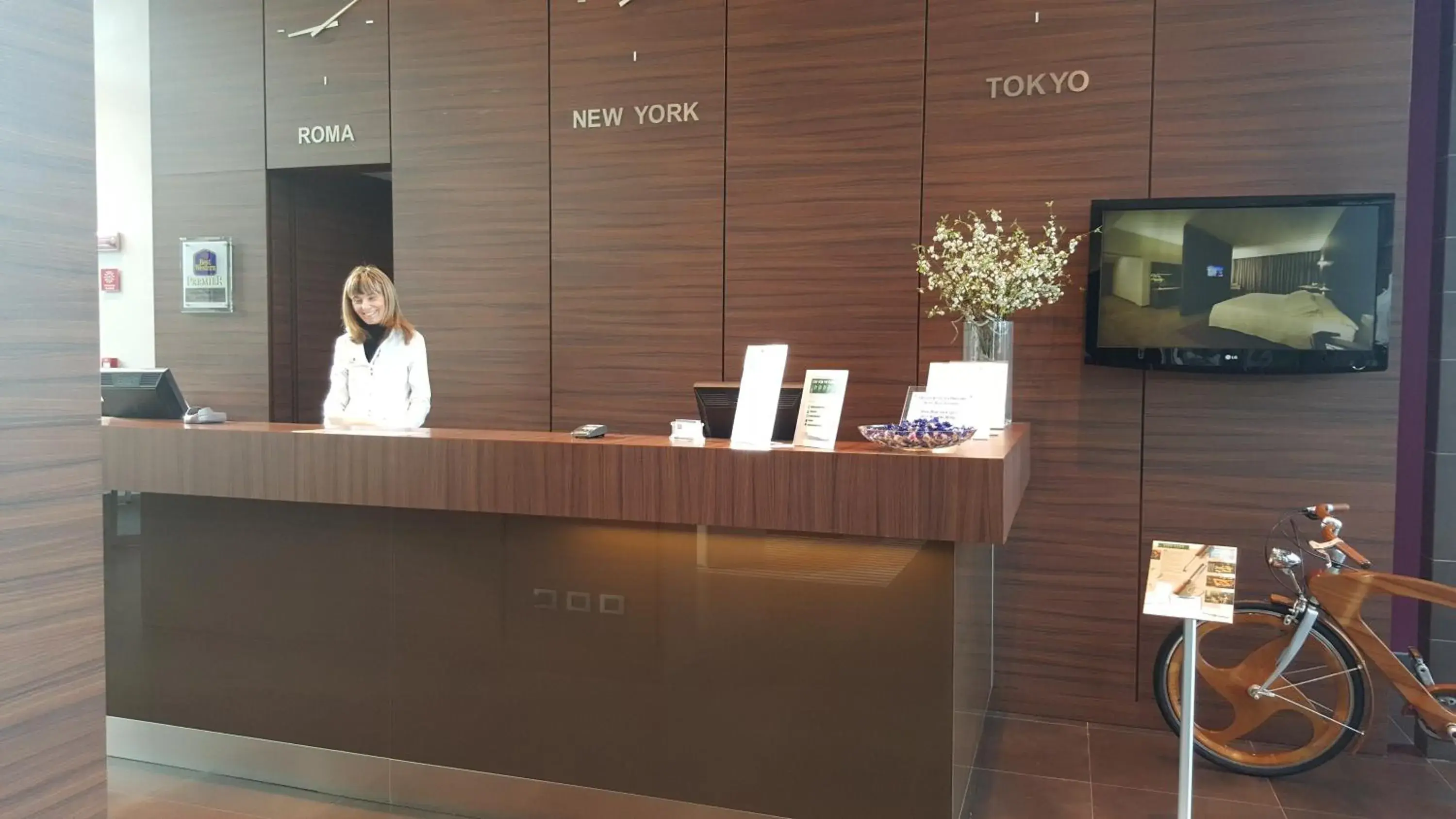 Staff, Lobby/Reception in Best Western Premier Hotel Monza E Brianza Palace