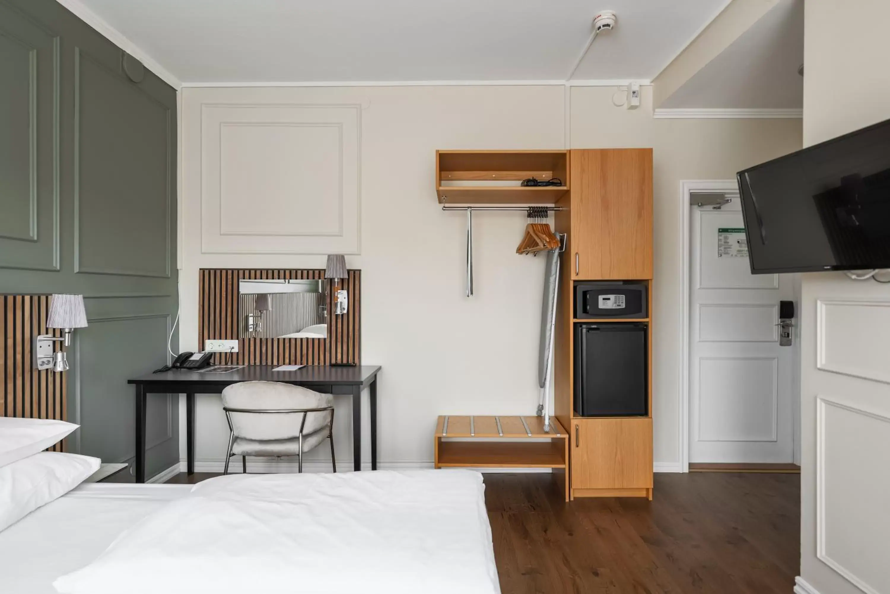 Bedroom, Bed in Comfort Hotel Linköping City Bedroom, Bed in Comfort Hotel Linköping City