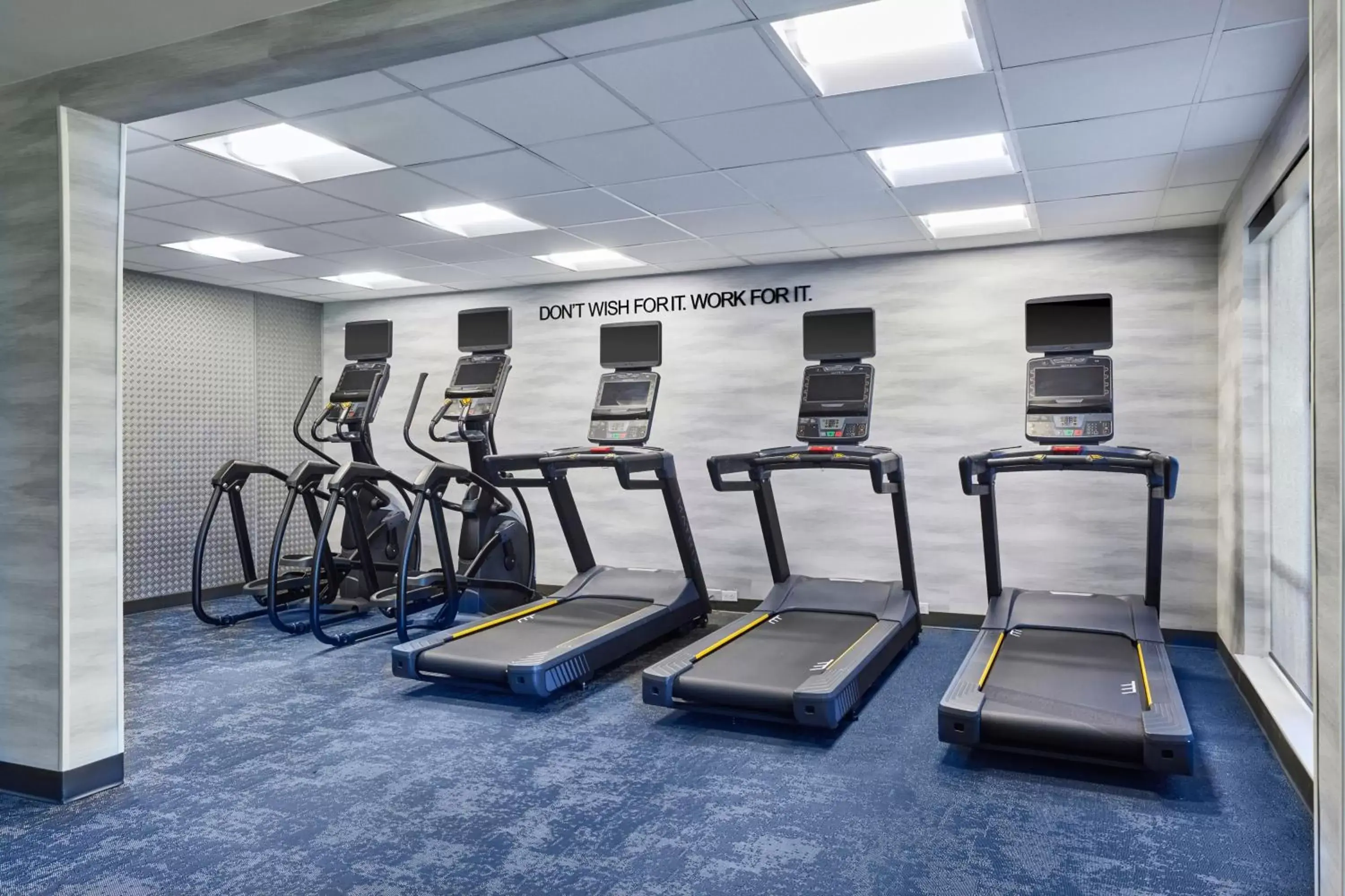 Fitness centre/facilities, Fitness Center/Facilities in Fairfield Inn & Suites Burlington