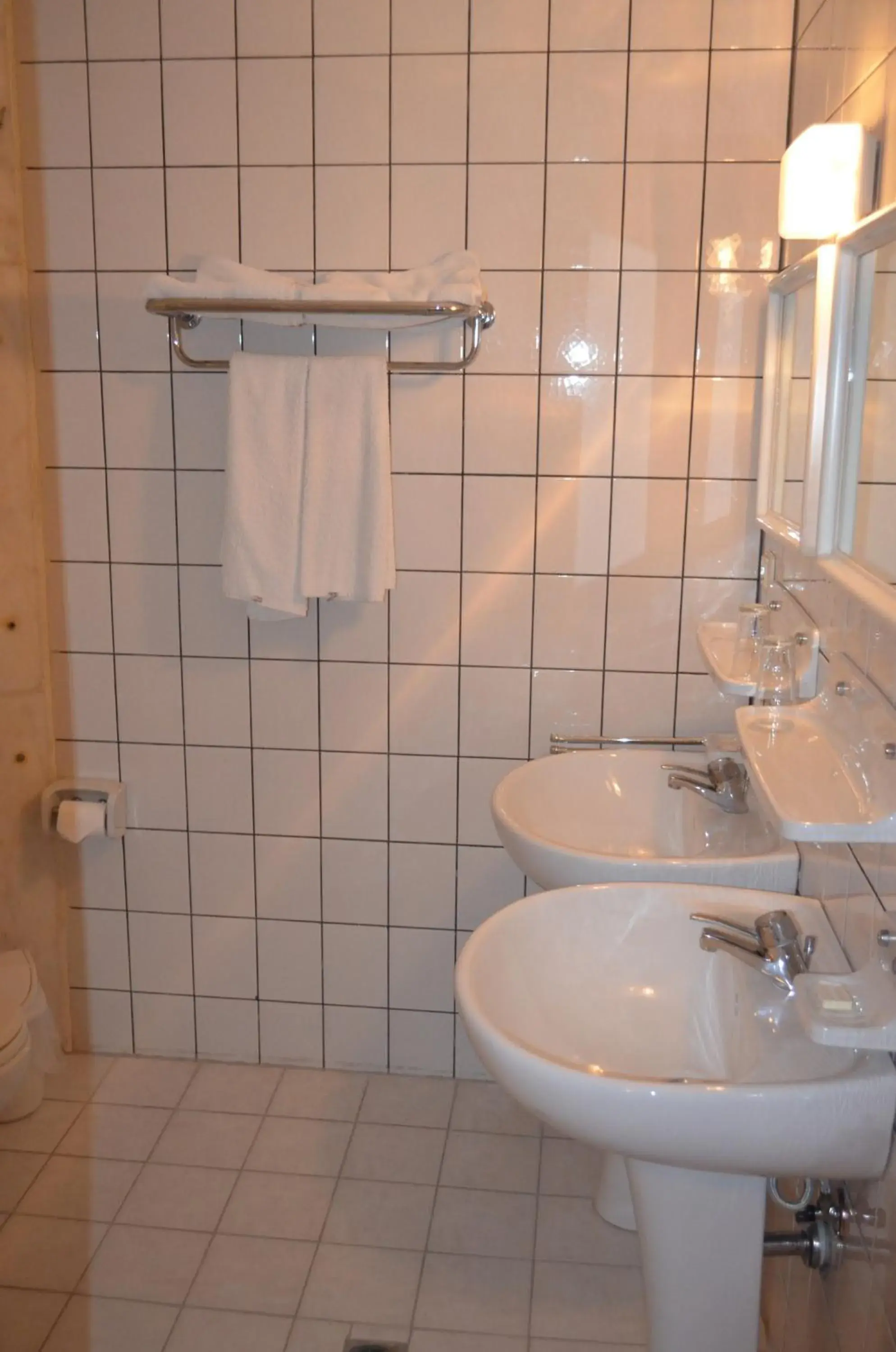 Shower, Bathroom in Delphin Apart Hotel