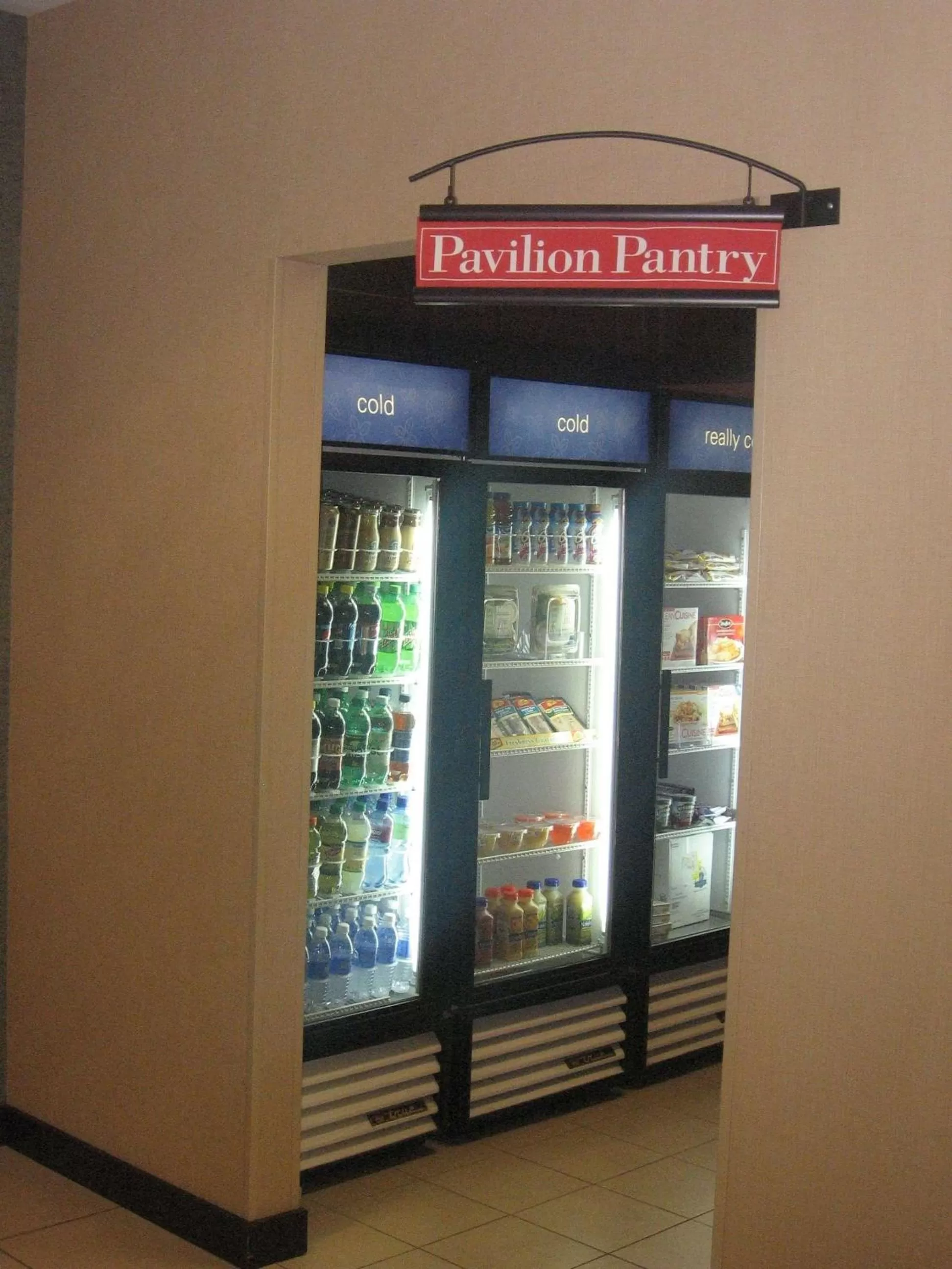 Restaurant/places to eat in Hilton Garden Inn Mankato Downtown