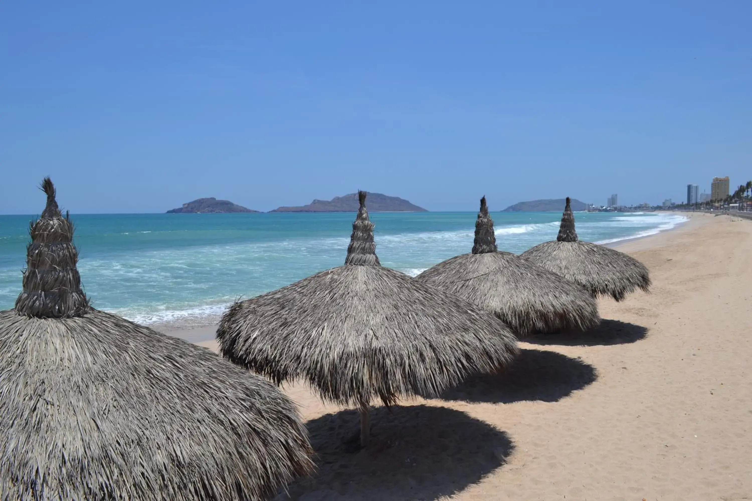 Beach in Hotel Sands Arenas