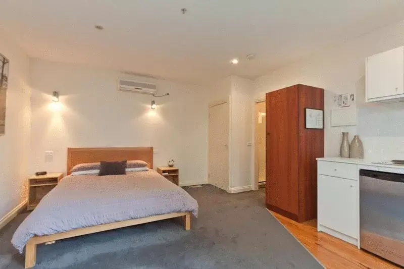 Bedroom, Bed in Sixty Two On Grey Serviced Apartments