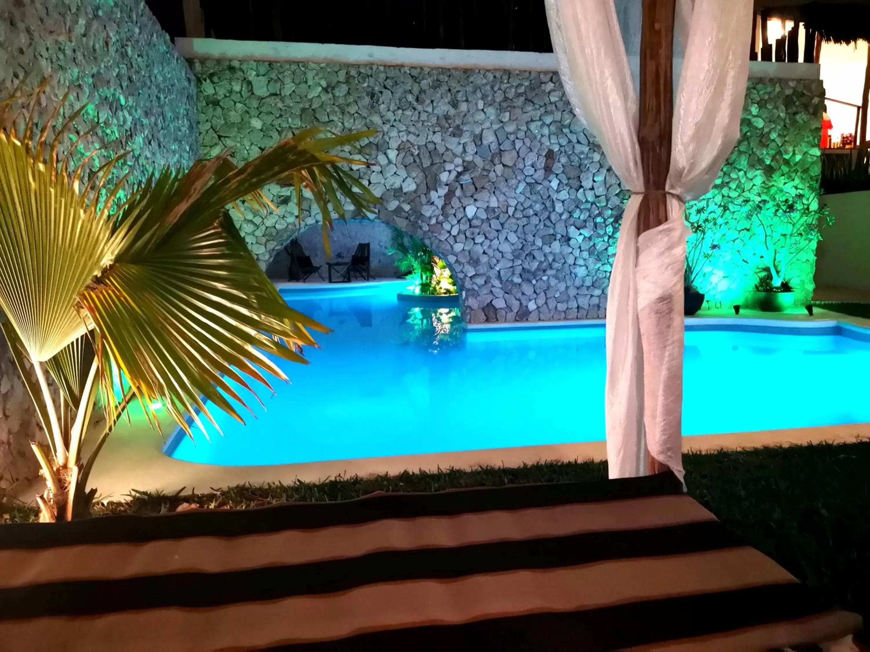 Garden, Swimming Pool in Mayan Majesty Boutique Hotel