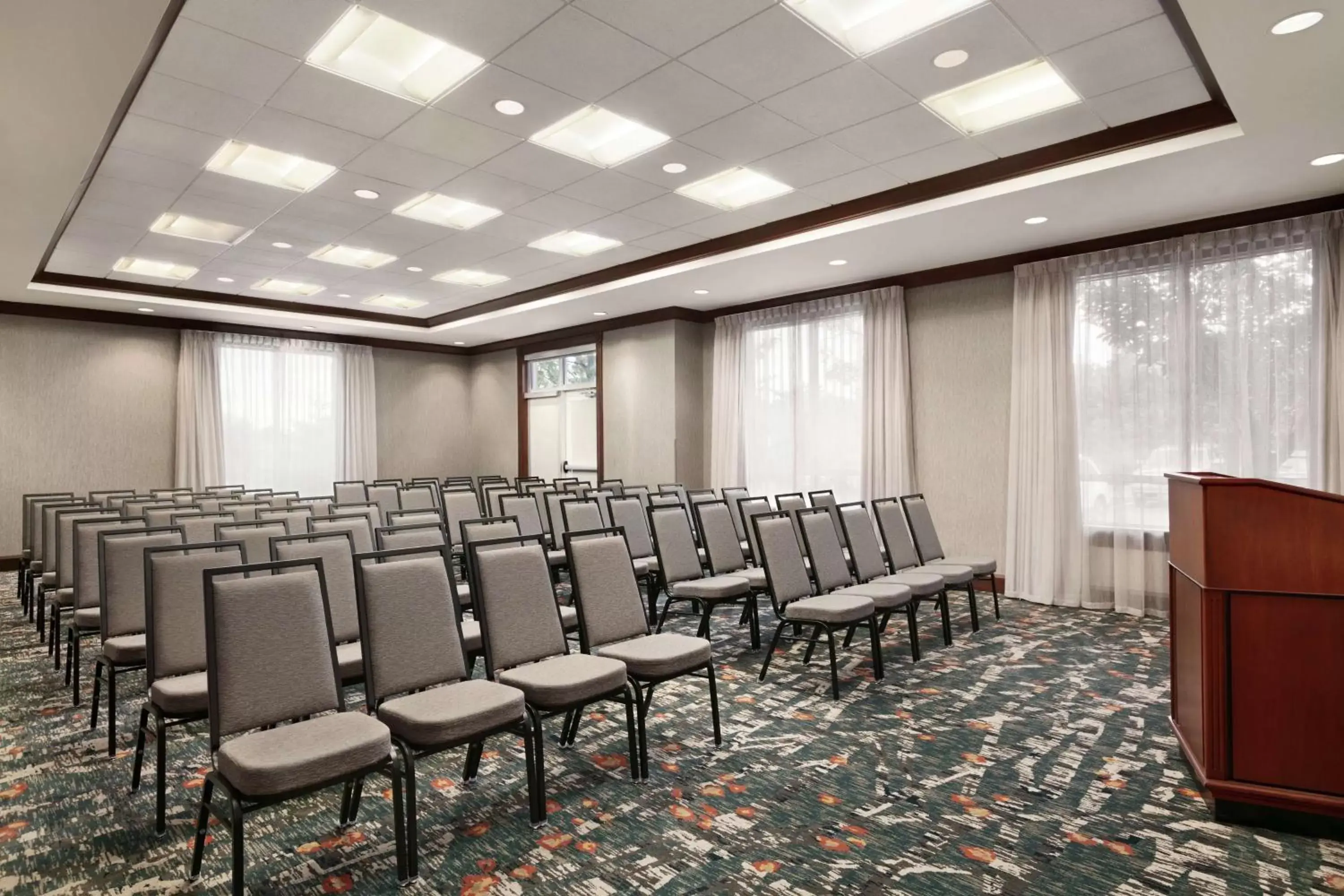Meeting/conference room in Hampton Inn & Suites Washington-Dulles International Airport