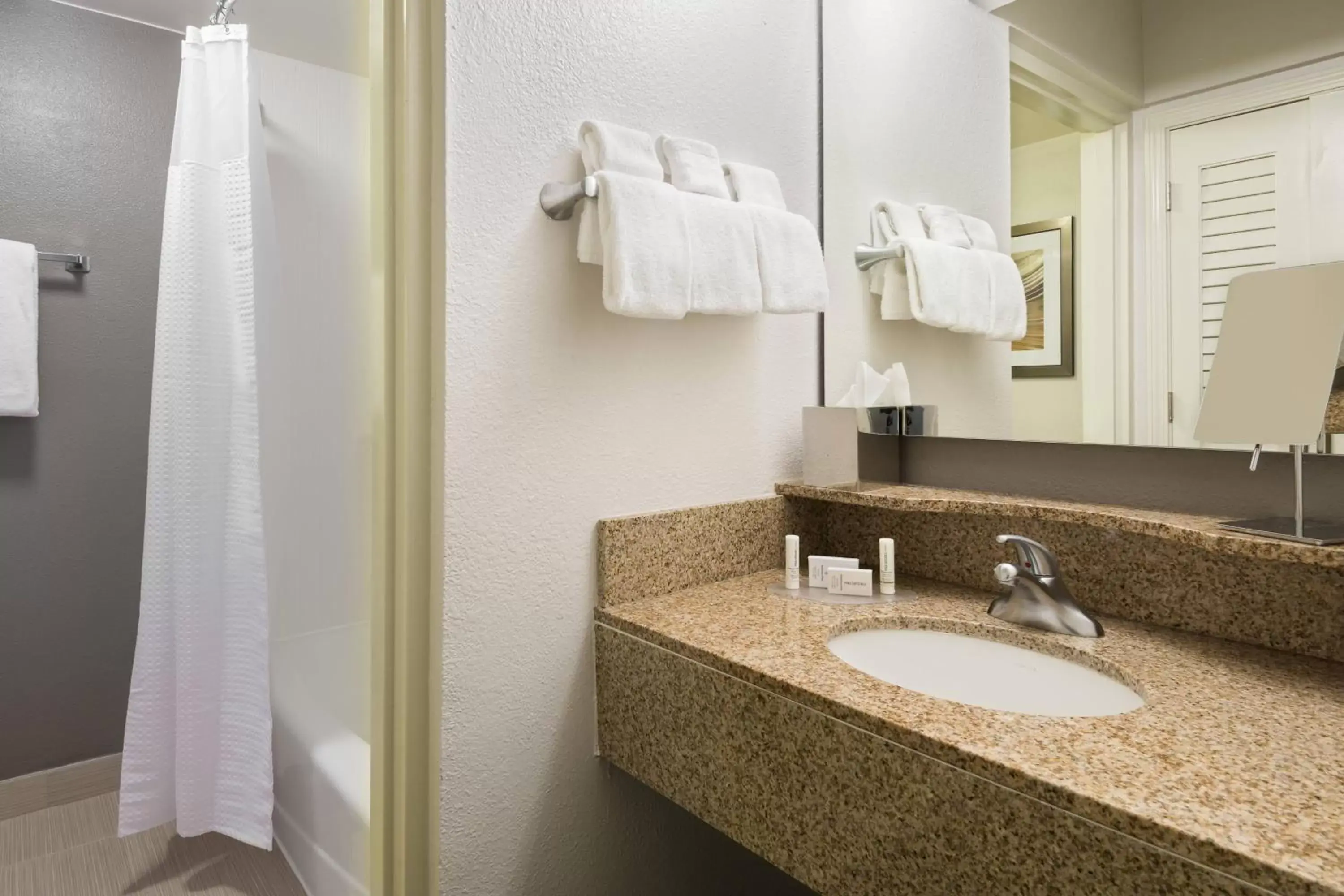 Bathroom in Courtyard by Marriott Wilmington/Wrightsville Beach