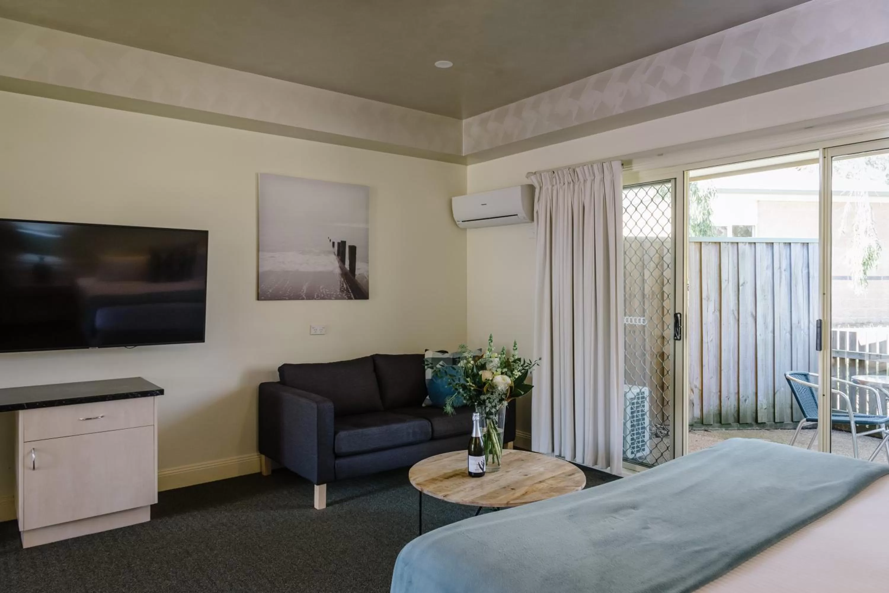 Patio, Bed in Fairways Resort