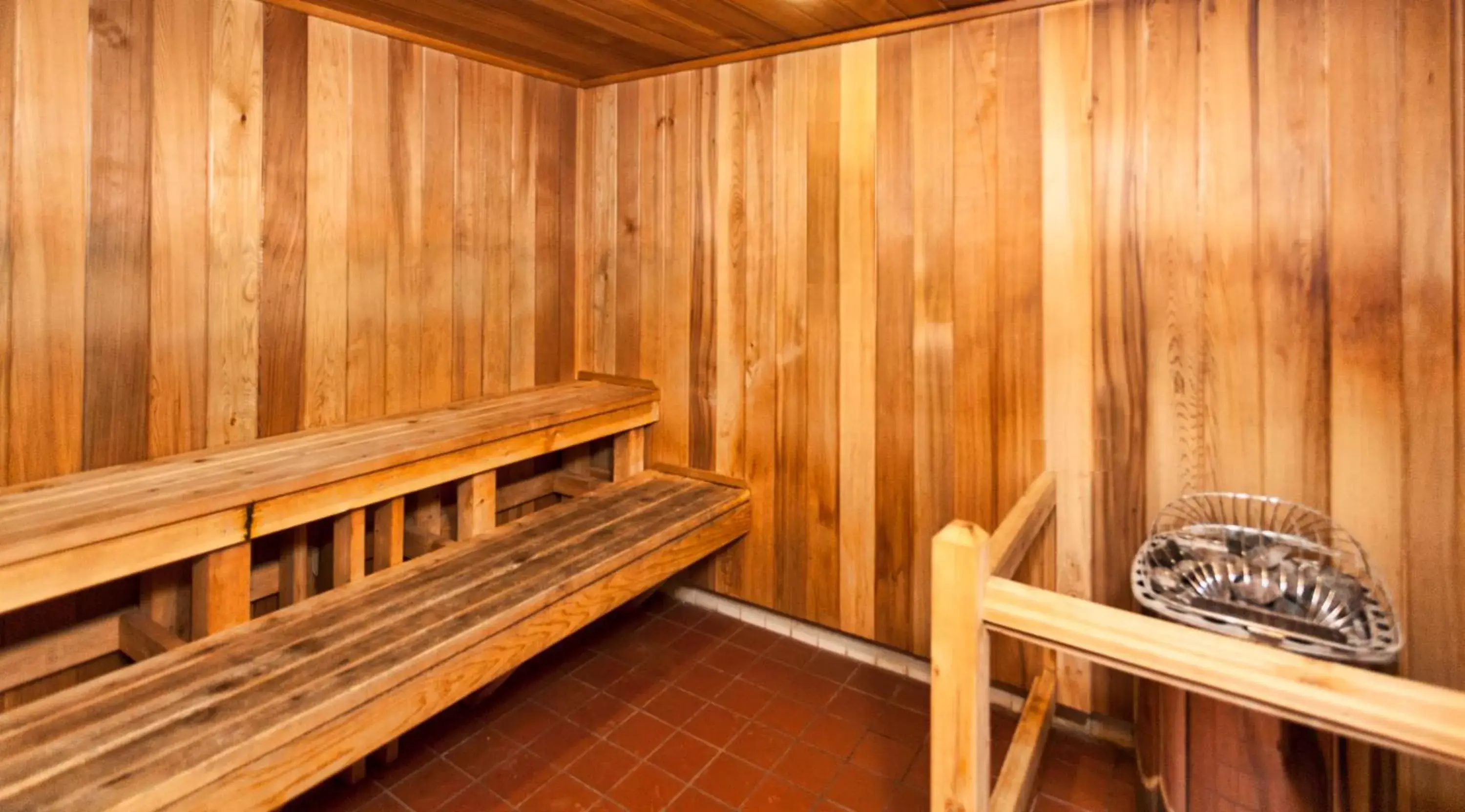 Sauna in Days Inn by Wyndham Duluth Lakewalk