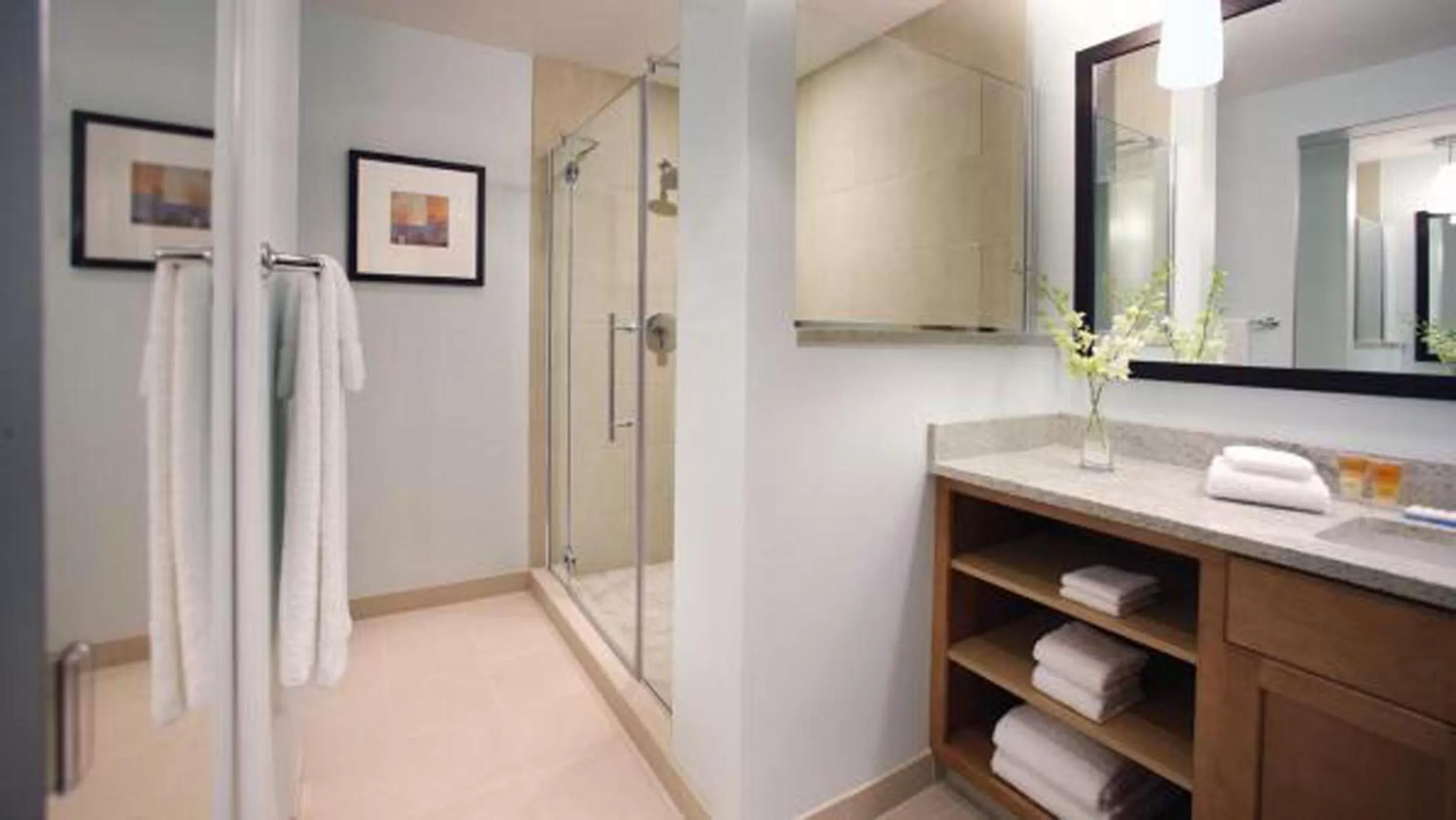 King Studio Suite in Hyatt House Naperville/Warrenville