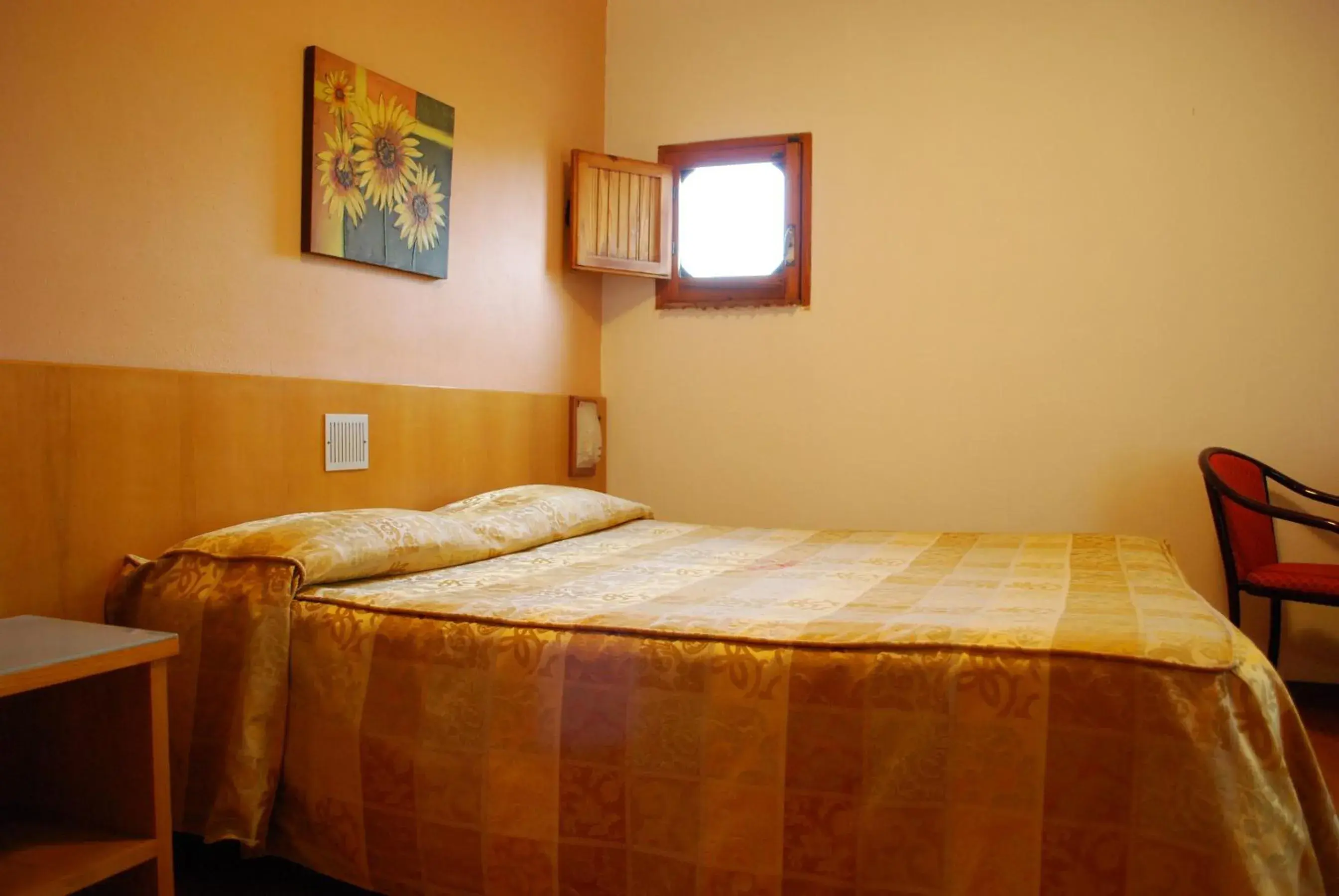 Bed in Hotel Tre Torri