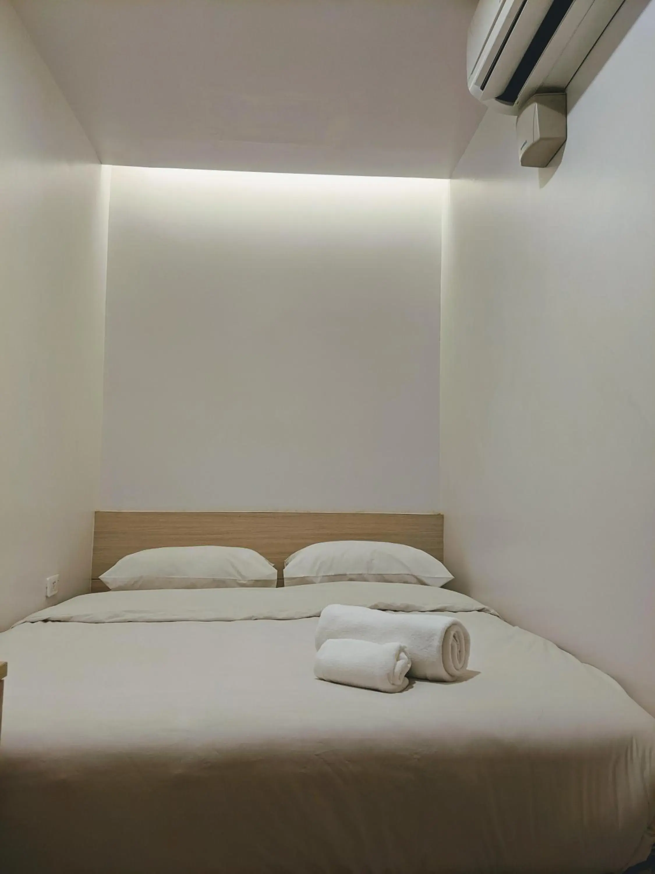 Bed in Good One Hostel & Cafe Bar