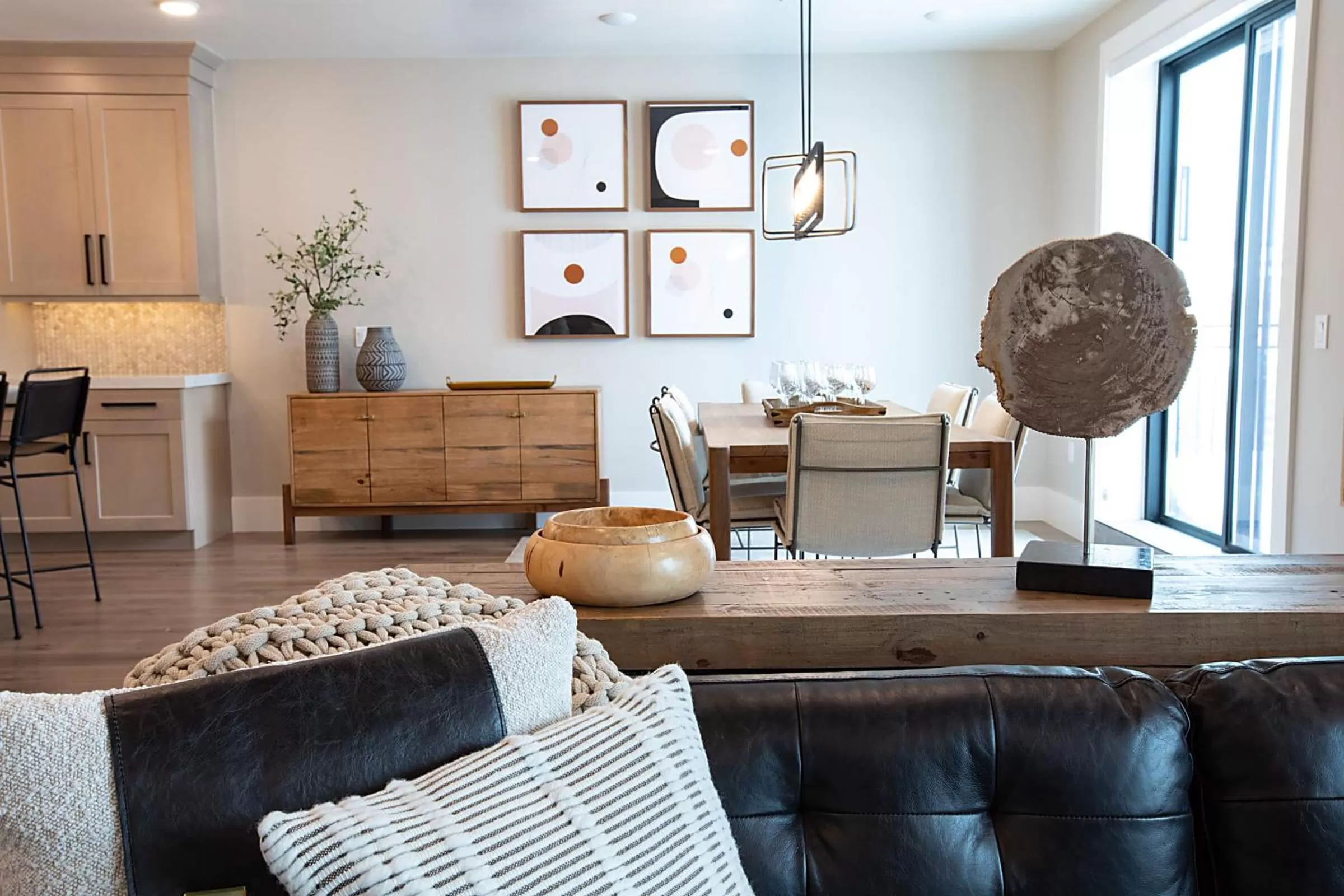 Dining area in Black Rock Mountain Resort