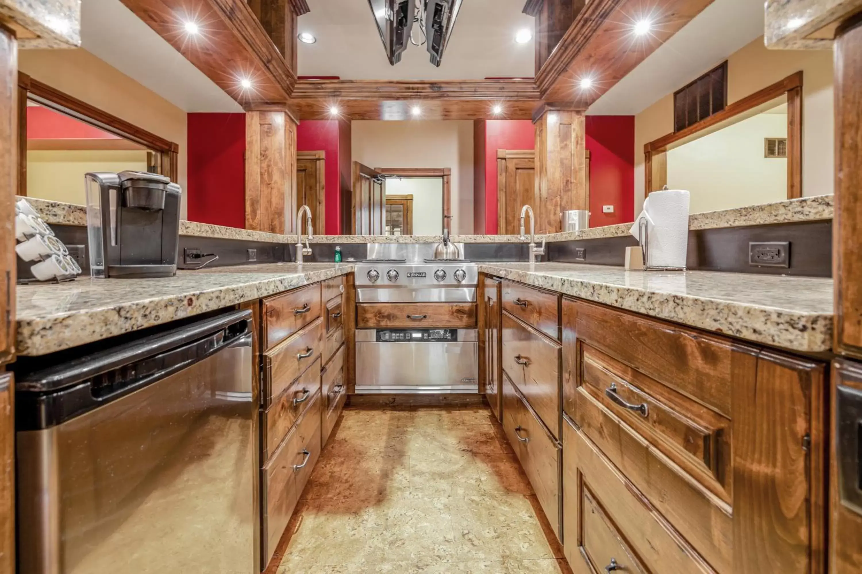 Kitchen/Kitchenette in The White Buffalo Club