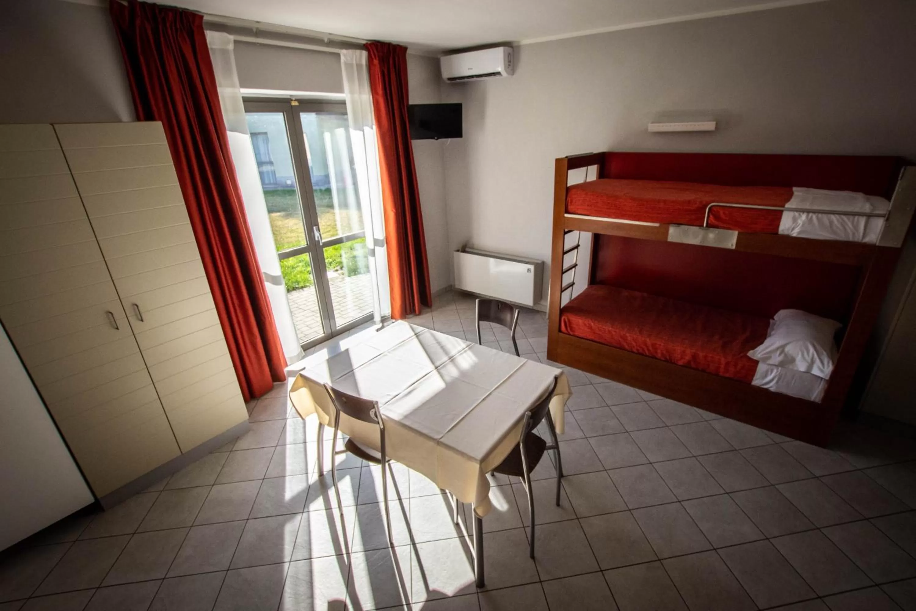 AgriCamping AlbaVillage Hotel & Wellness