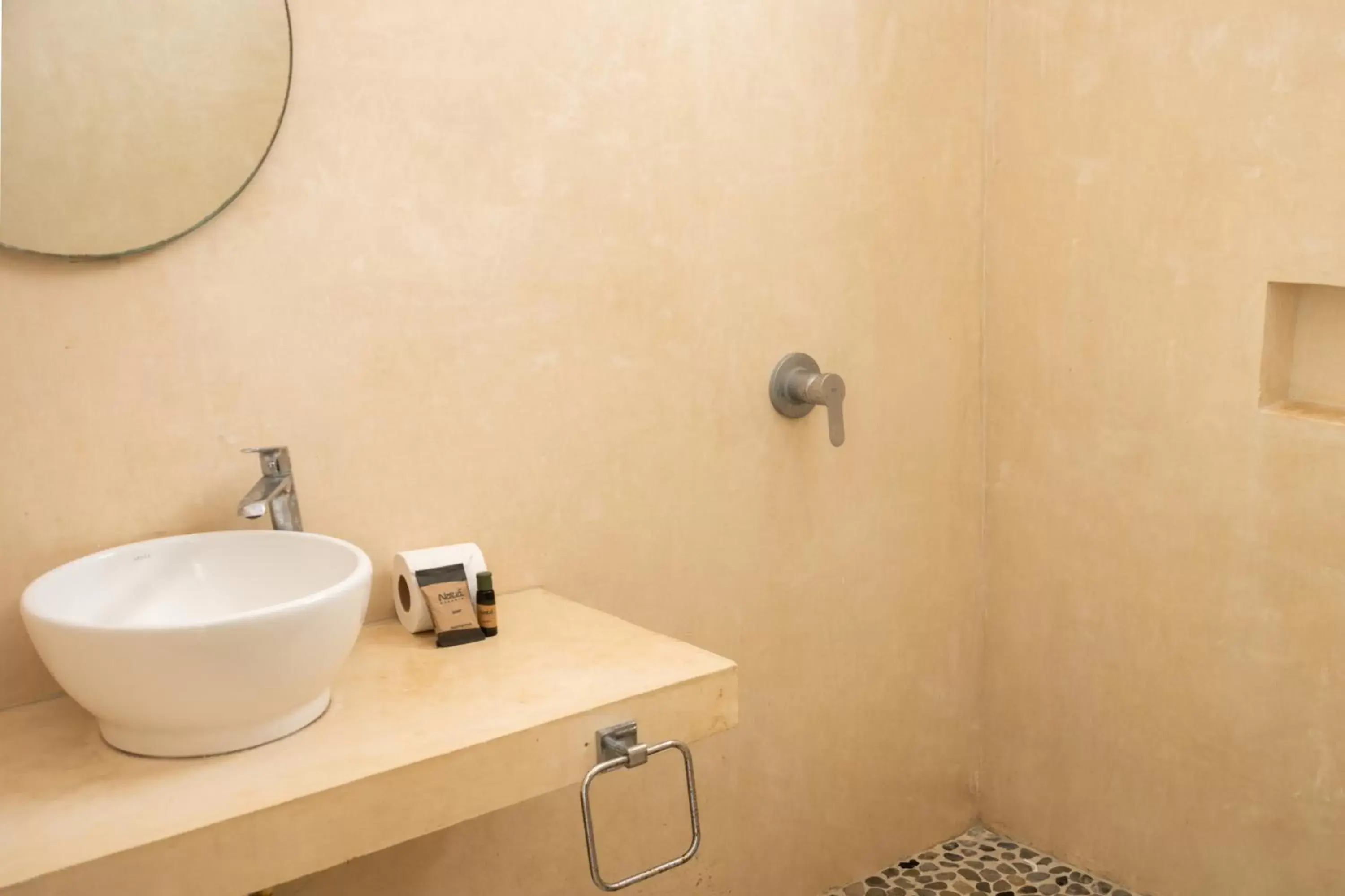 Bathroom in Hotel Paso del Mar