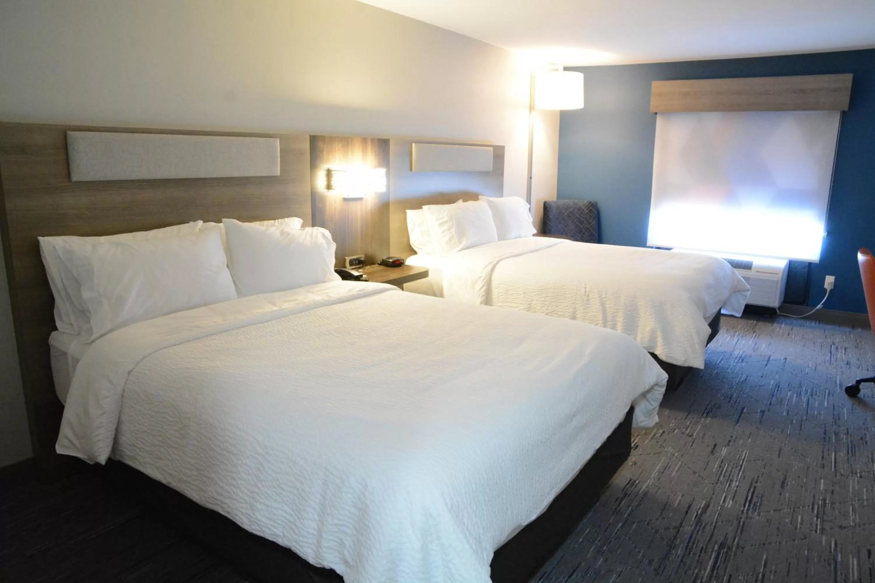 Queen Room with Two Queen Beds and Bath Tub - Disability Access/Non-Smoking  in Holiday Inn Express Athens, an IHG Hotel