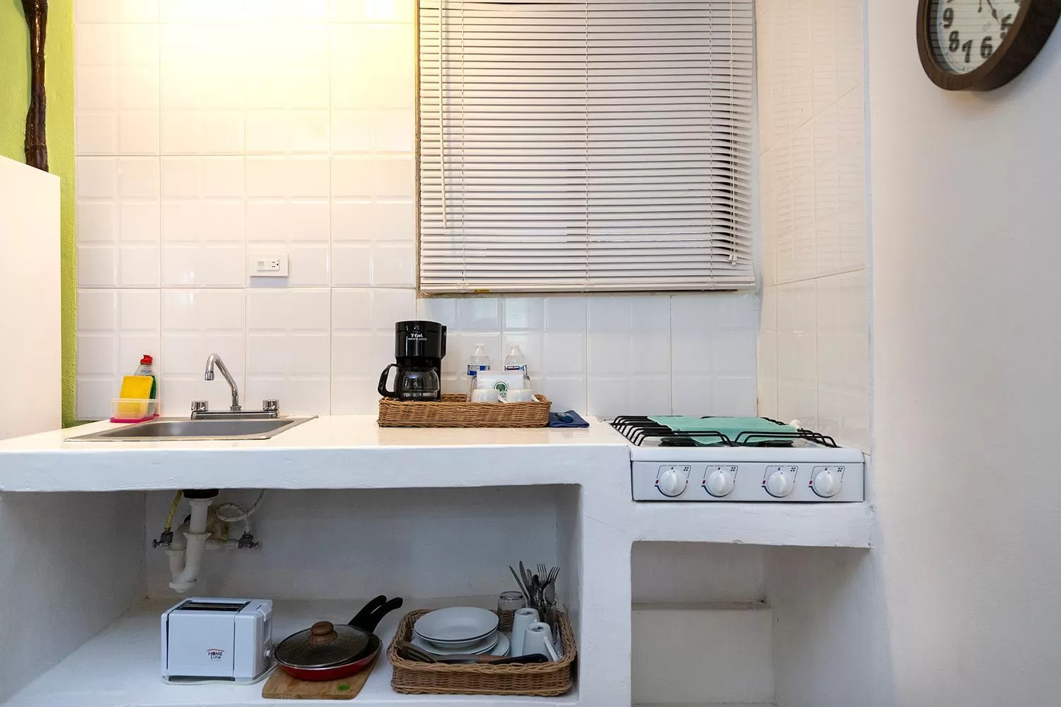 Kitchen or kitchenette in Hotel Amar Inn