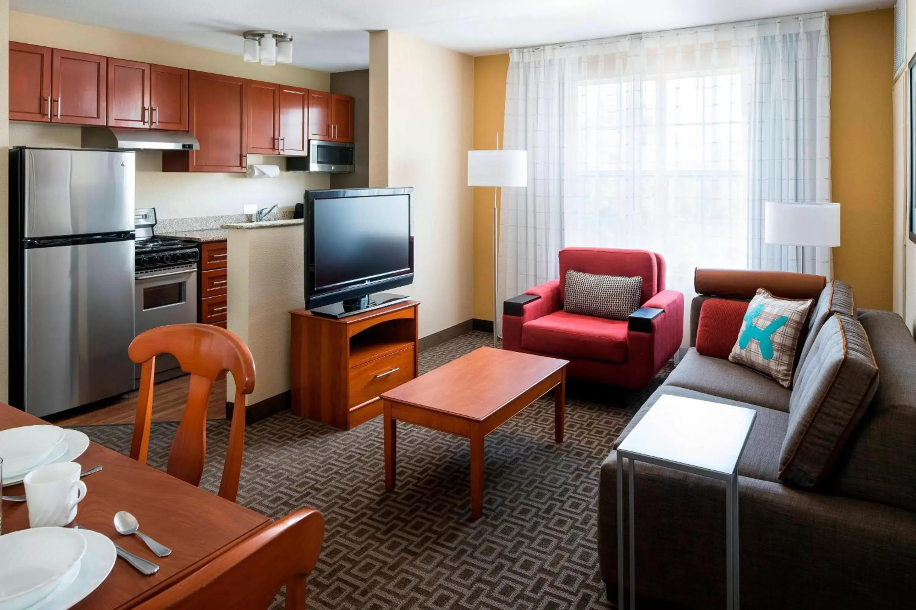 Living room, Seating Area in TownePlace Suites Milpitas Silicon Valley