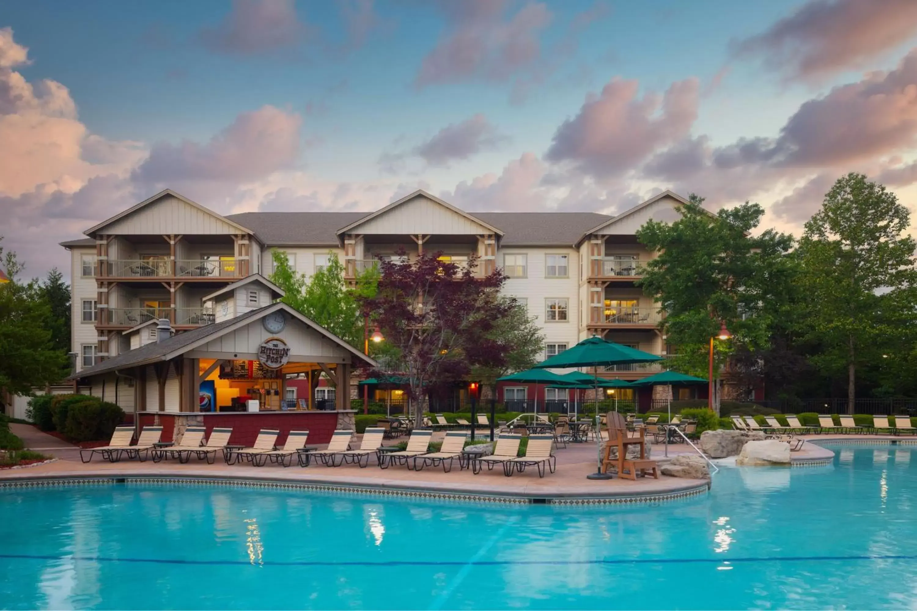 Restaurant/places to eat, Swimming Pool in Marriott's Willow Ridge Lodge